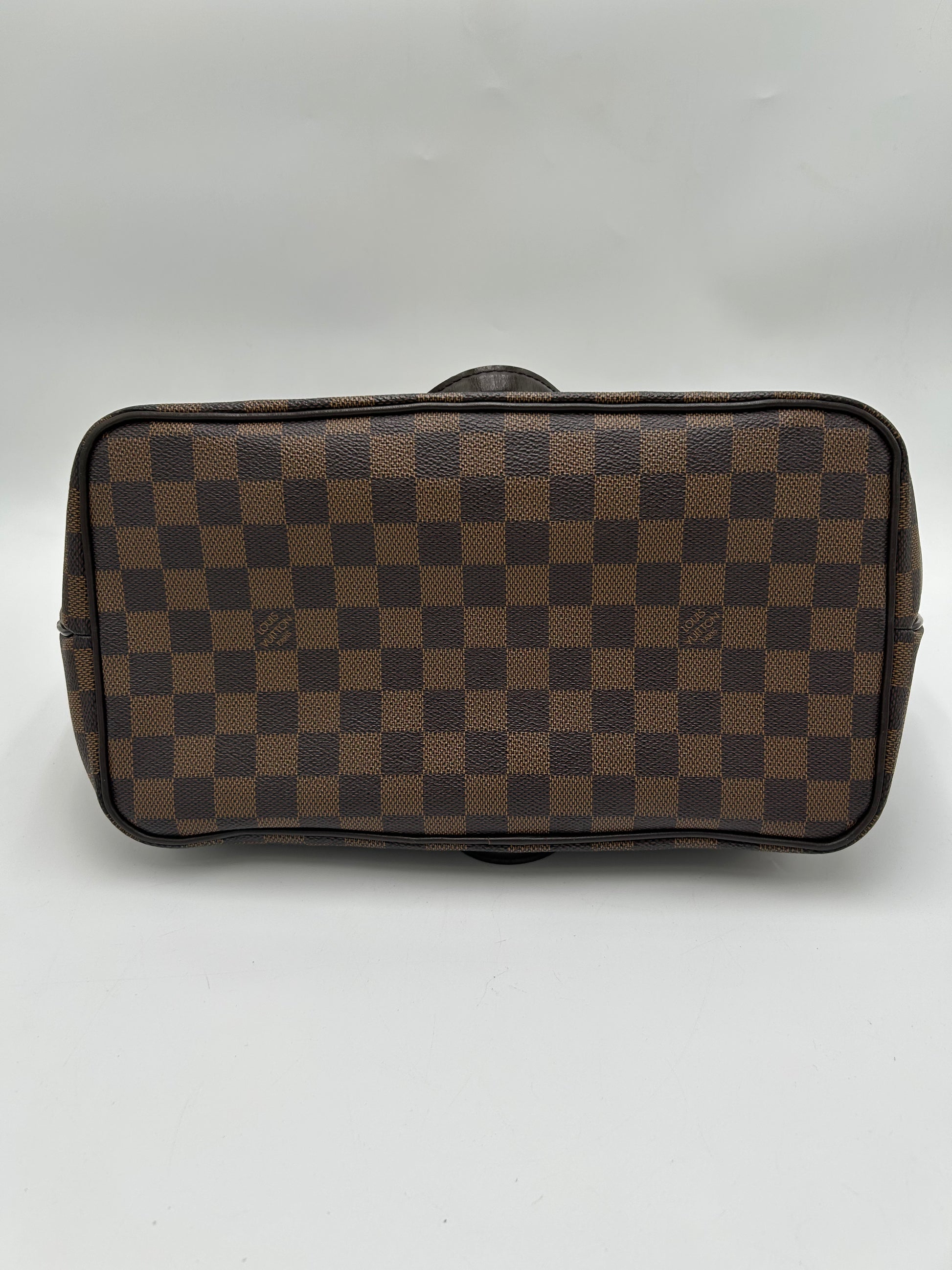 Louis Vuitton Westminster