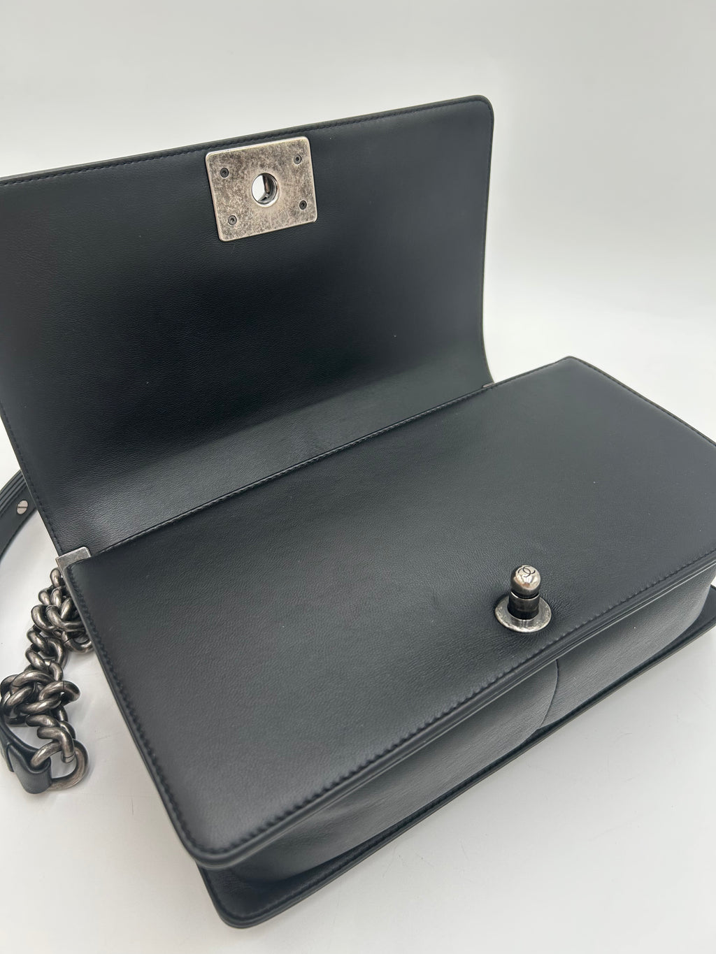 Chanel Le Boy Old Medium
