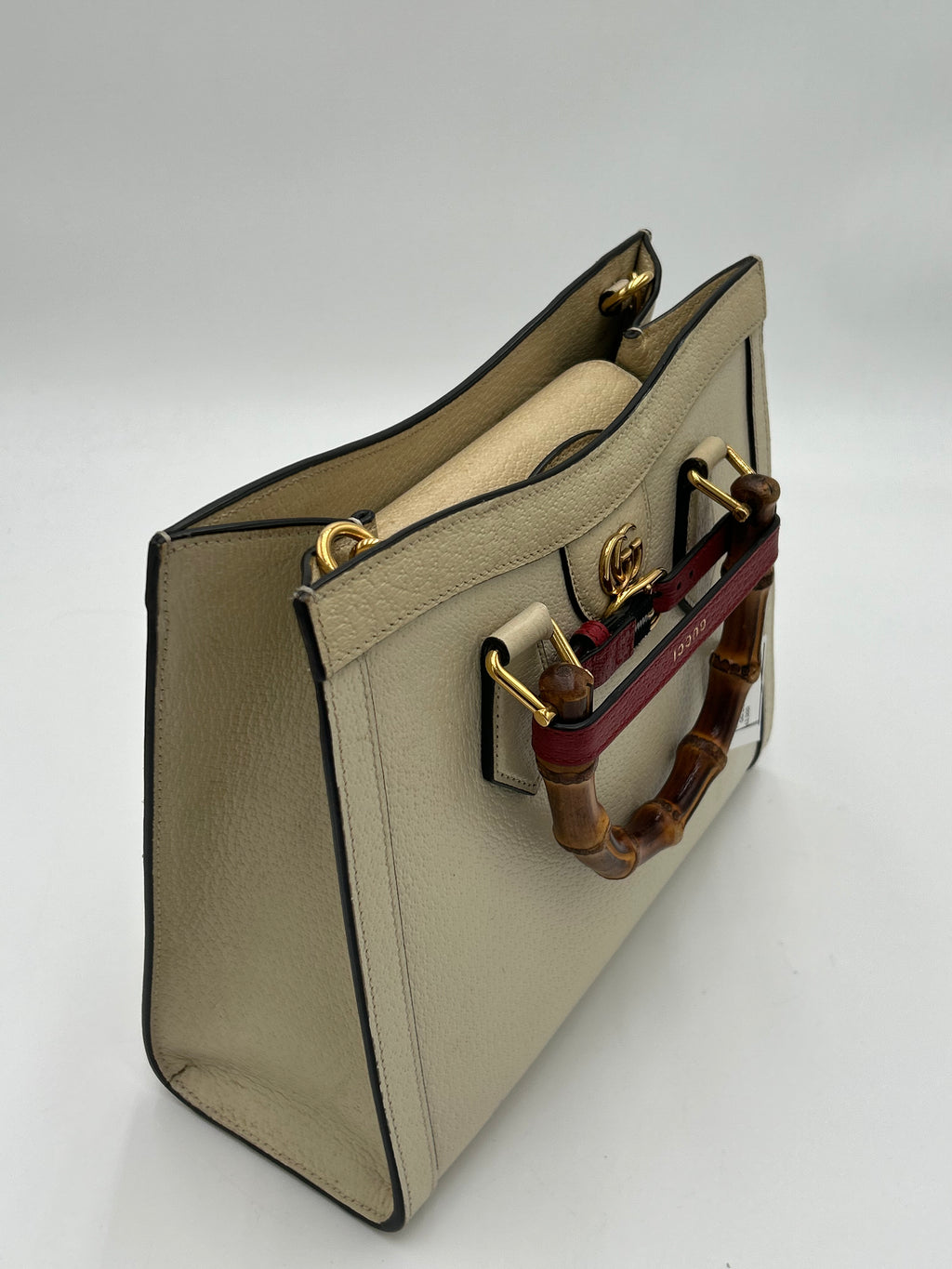Gucci Diana