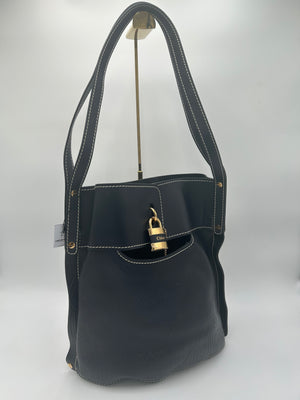 Chloe Aby Bucket
