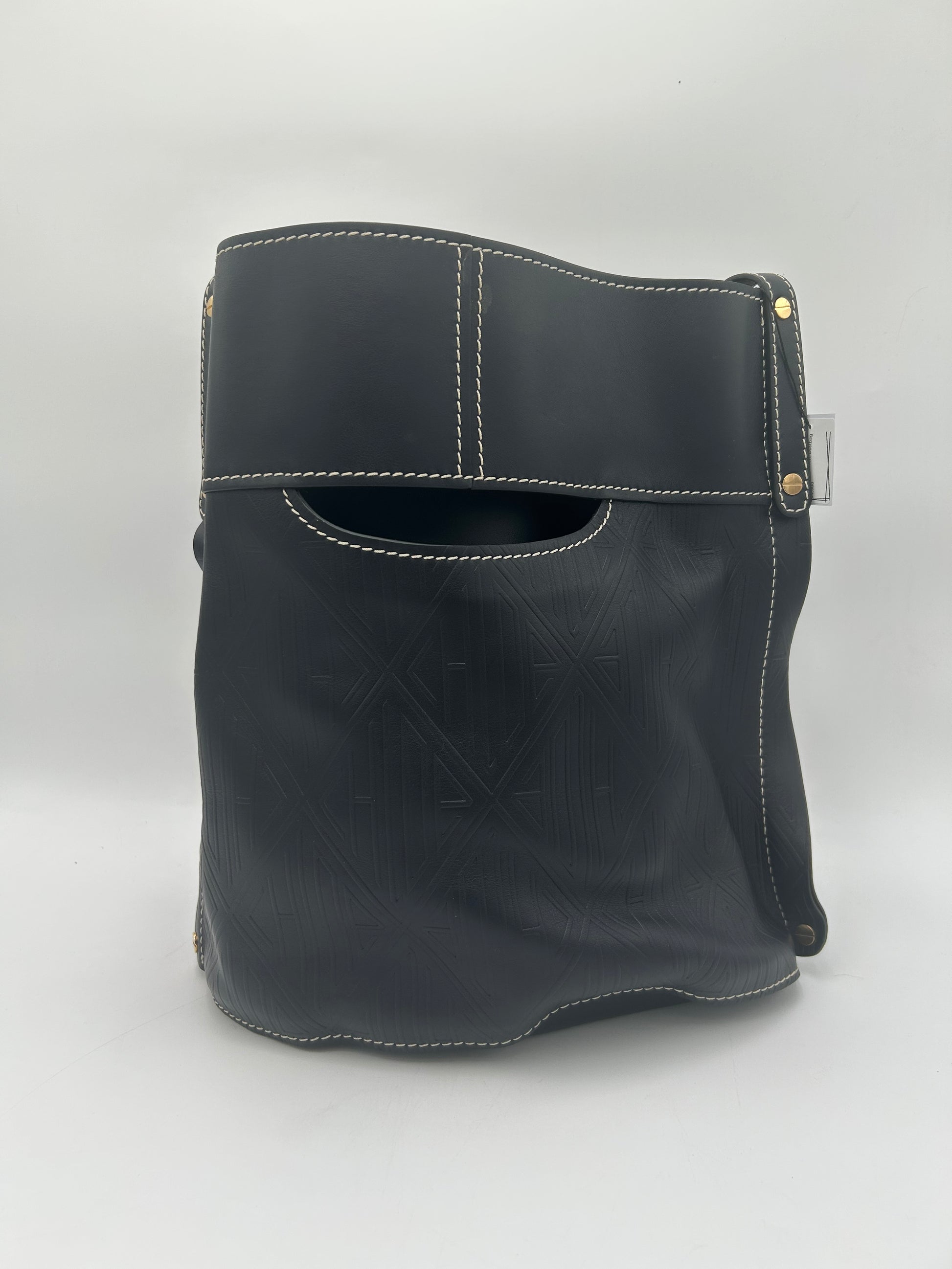 Chloe Aby Bucket