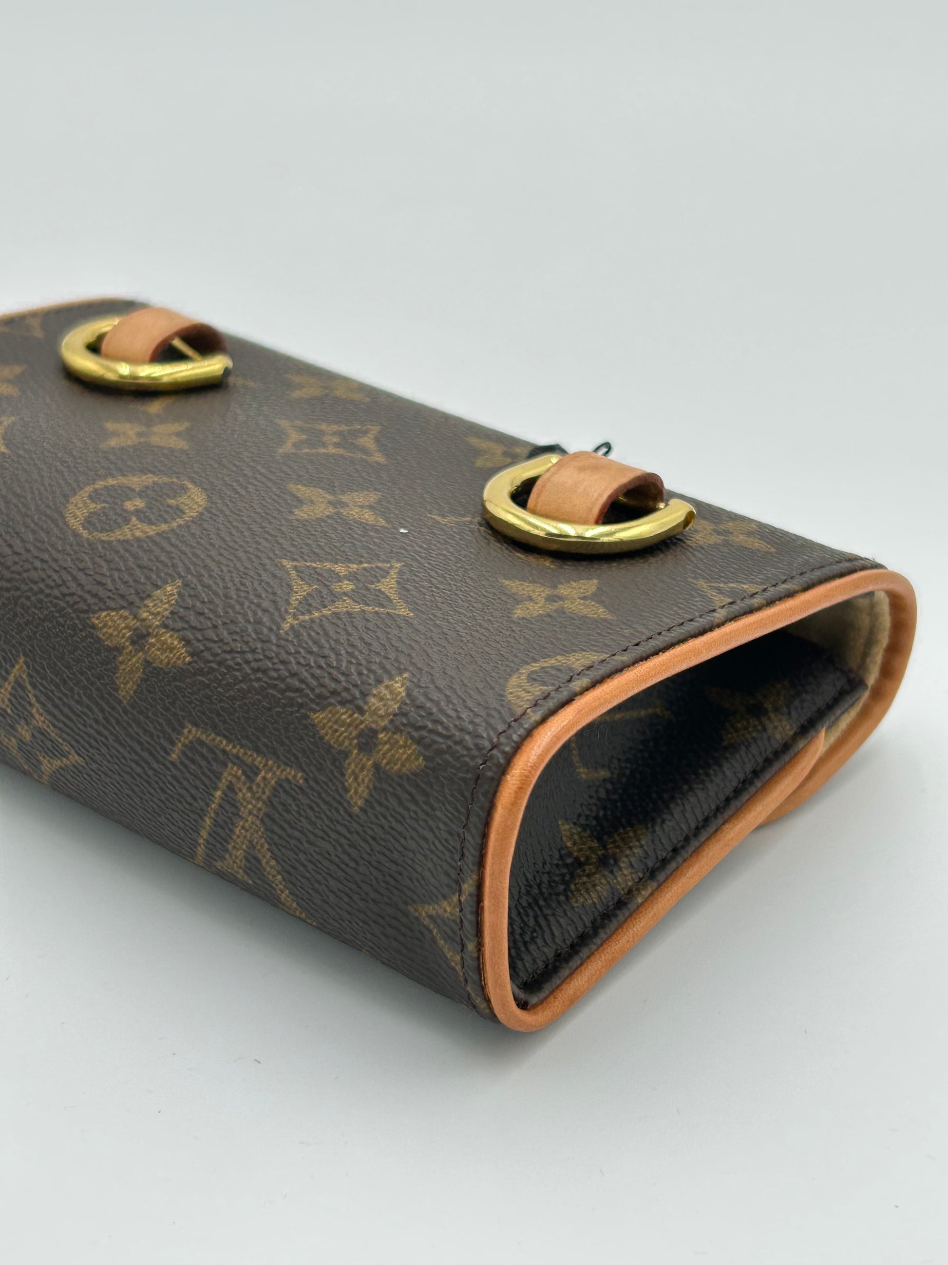 LV Pochette Florentine
