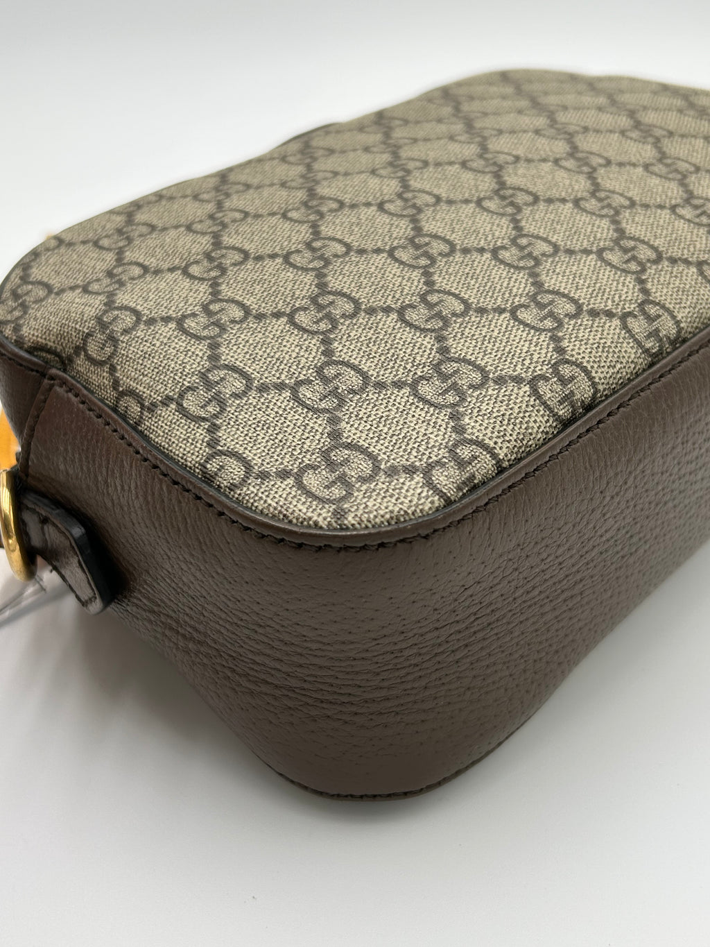 Gucci Supreme CamBag