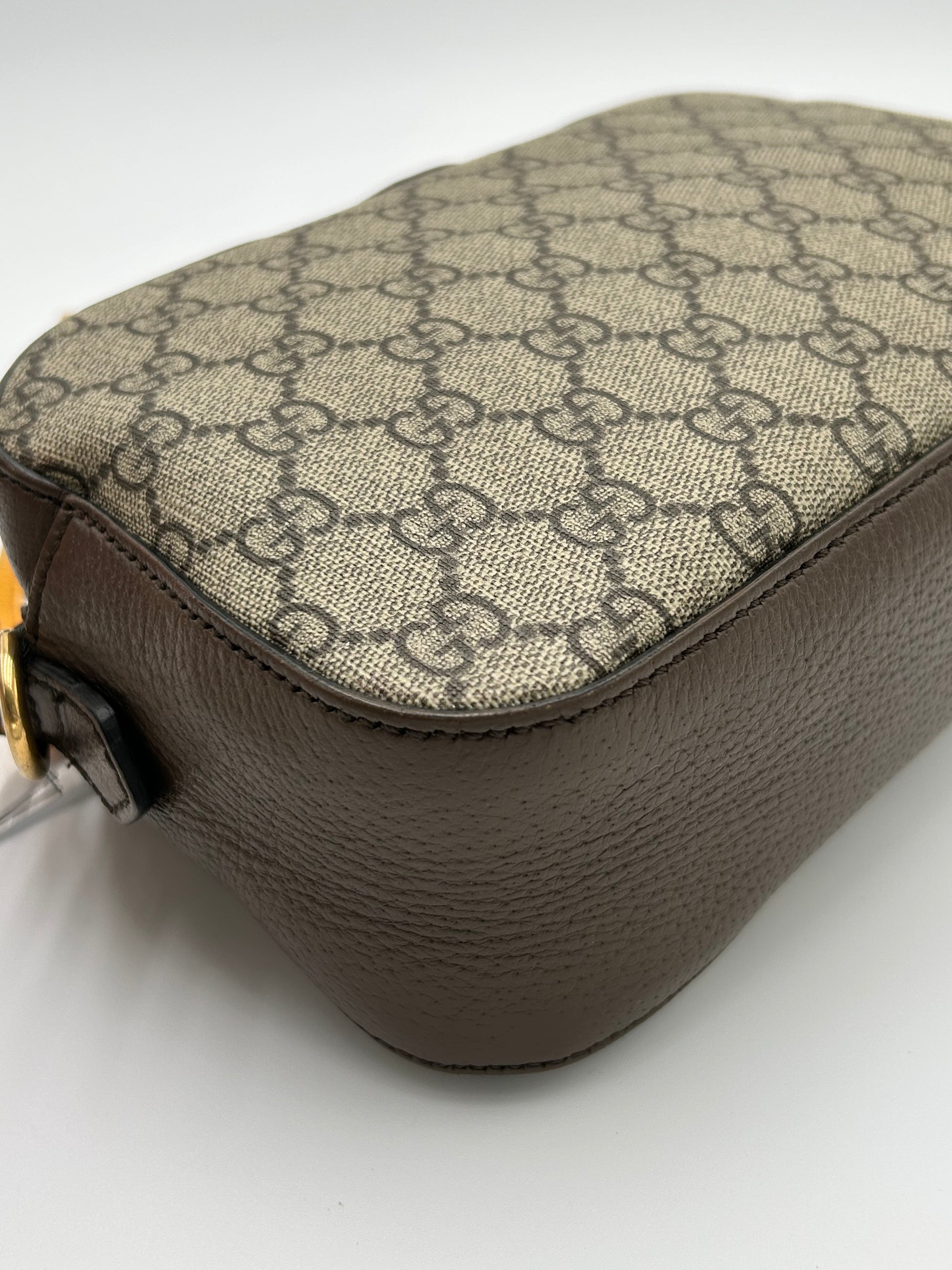 Gucci Supreme CamBag