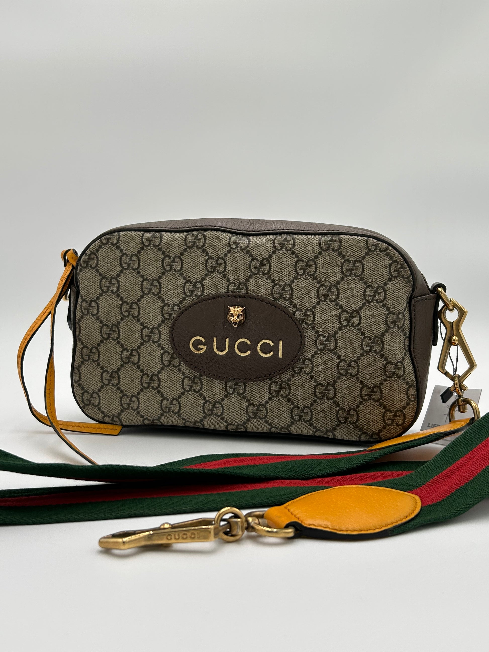 Gucci Supreme CamBag