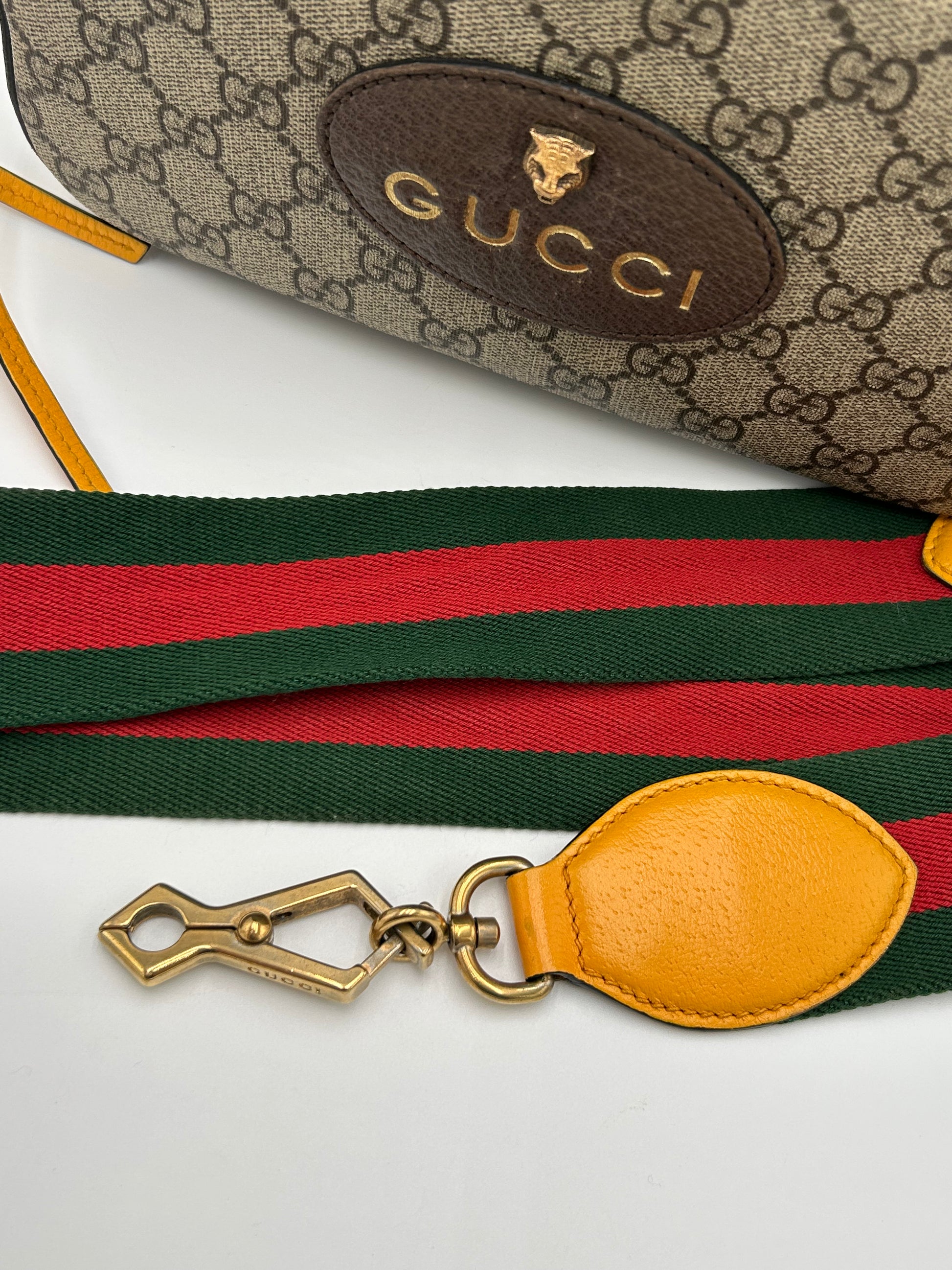 Gucci Supreme CamBag