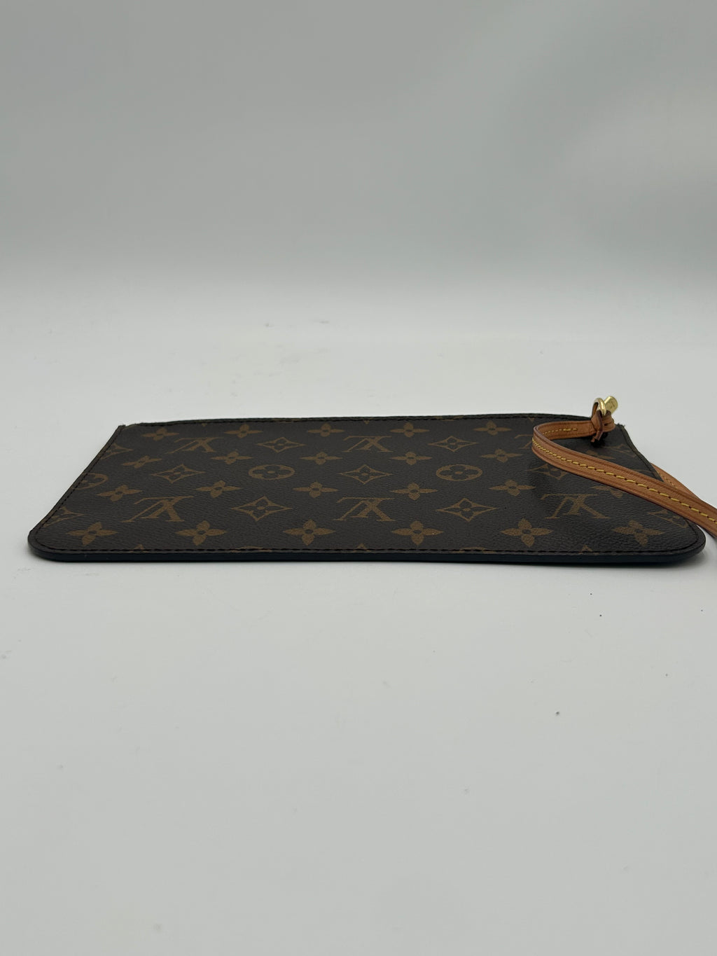 LV Pouch