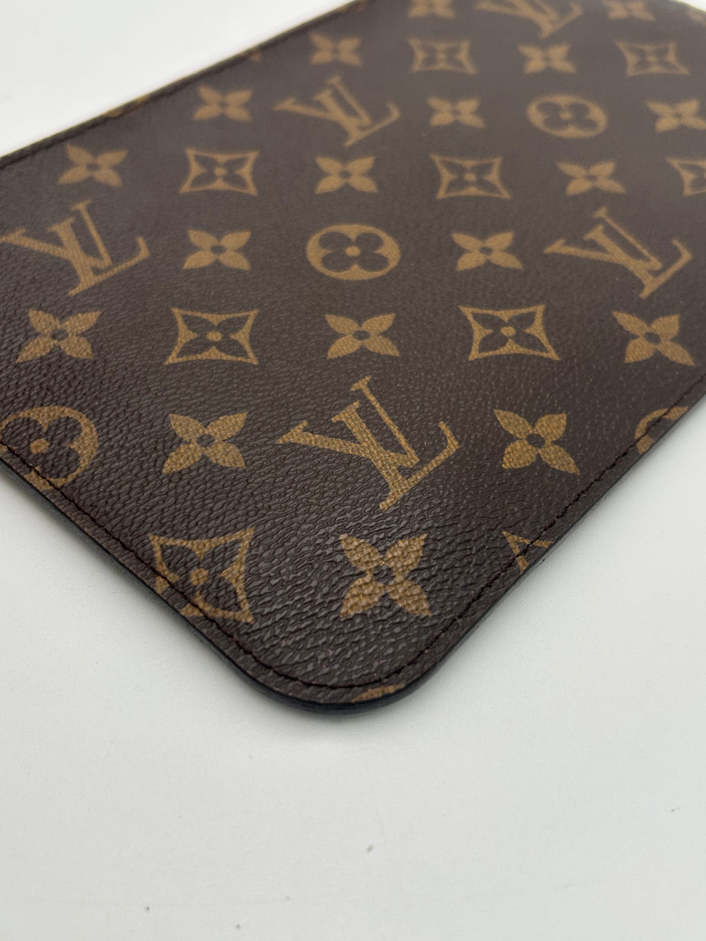 LV Pouch