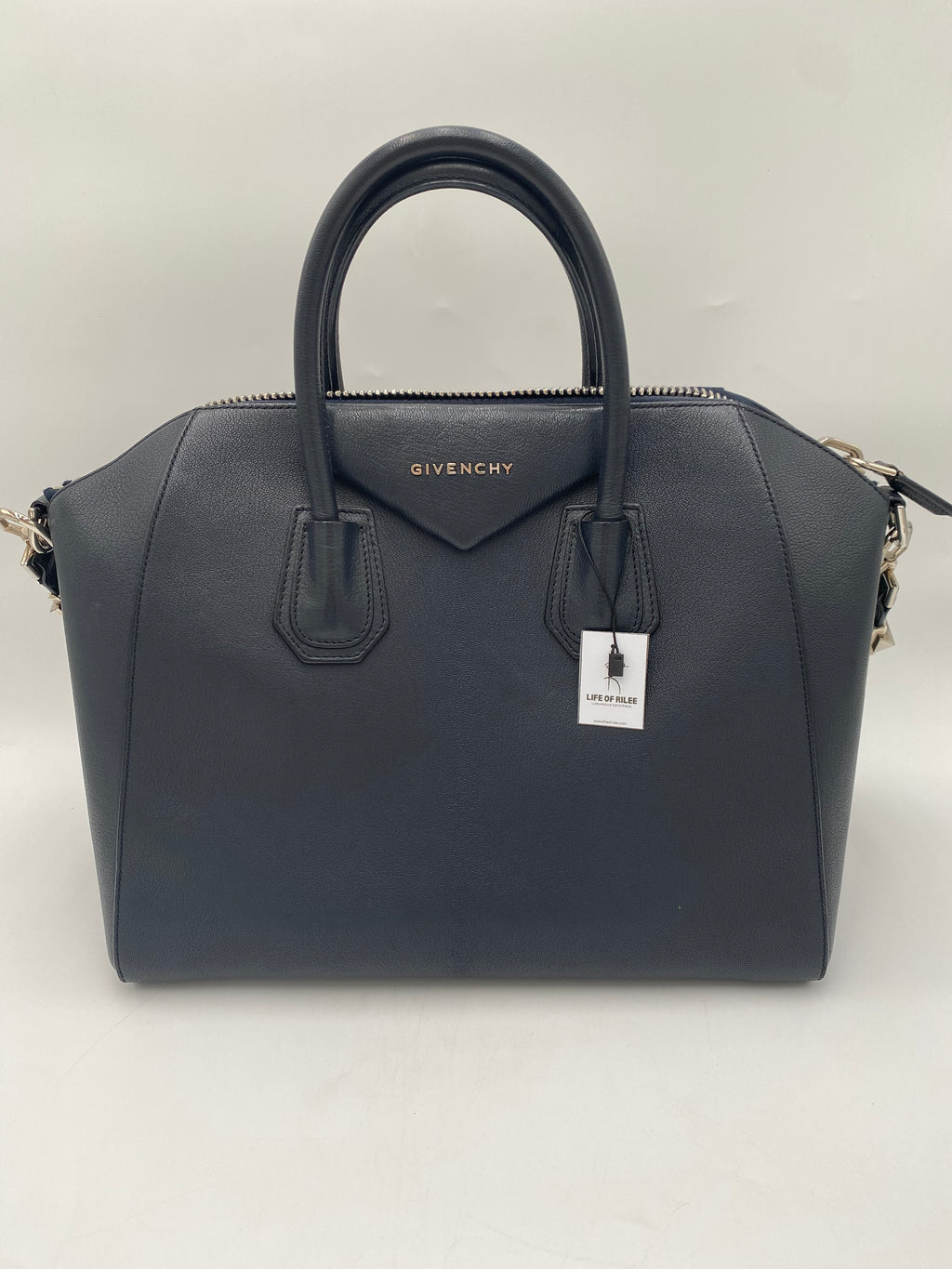 Givenchy Antigona Medium