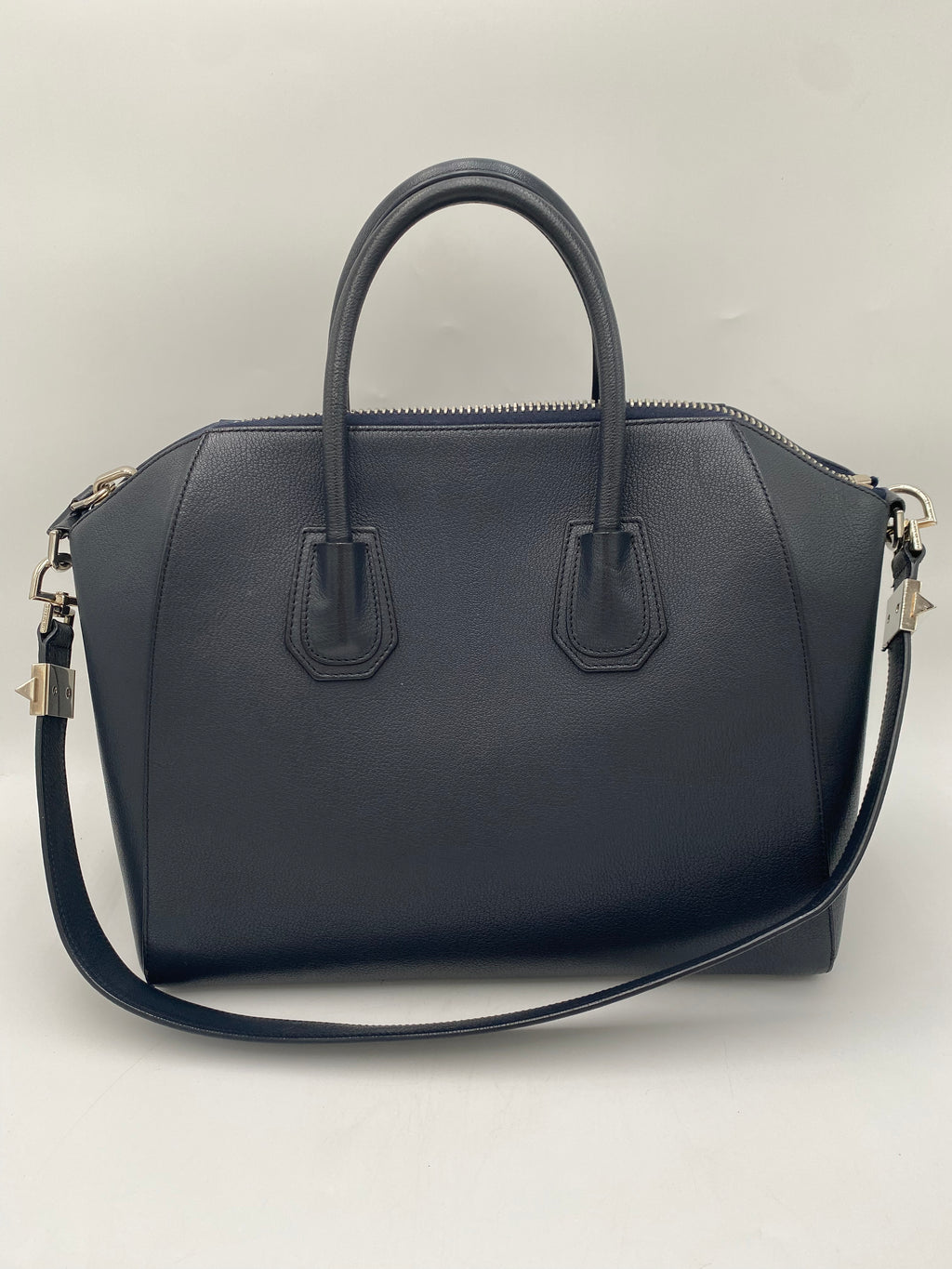 Givenchy Antigona Medium
