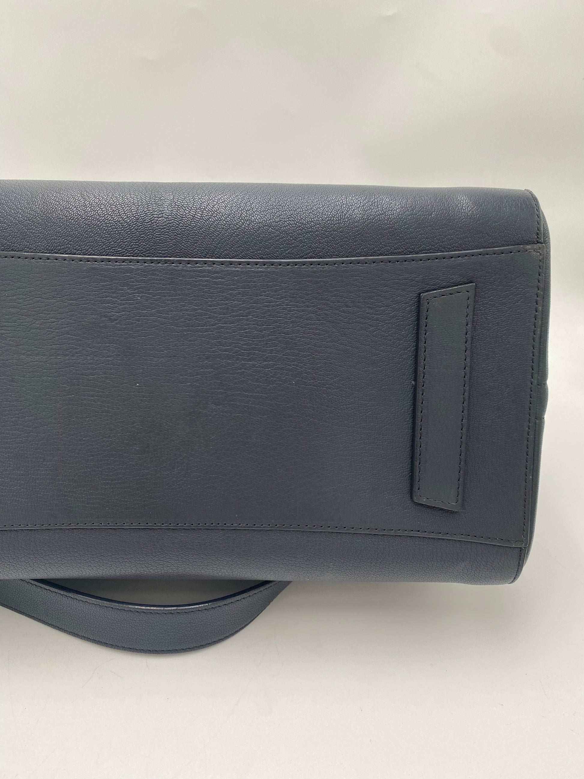 Givenchy Antigona Medium