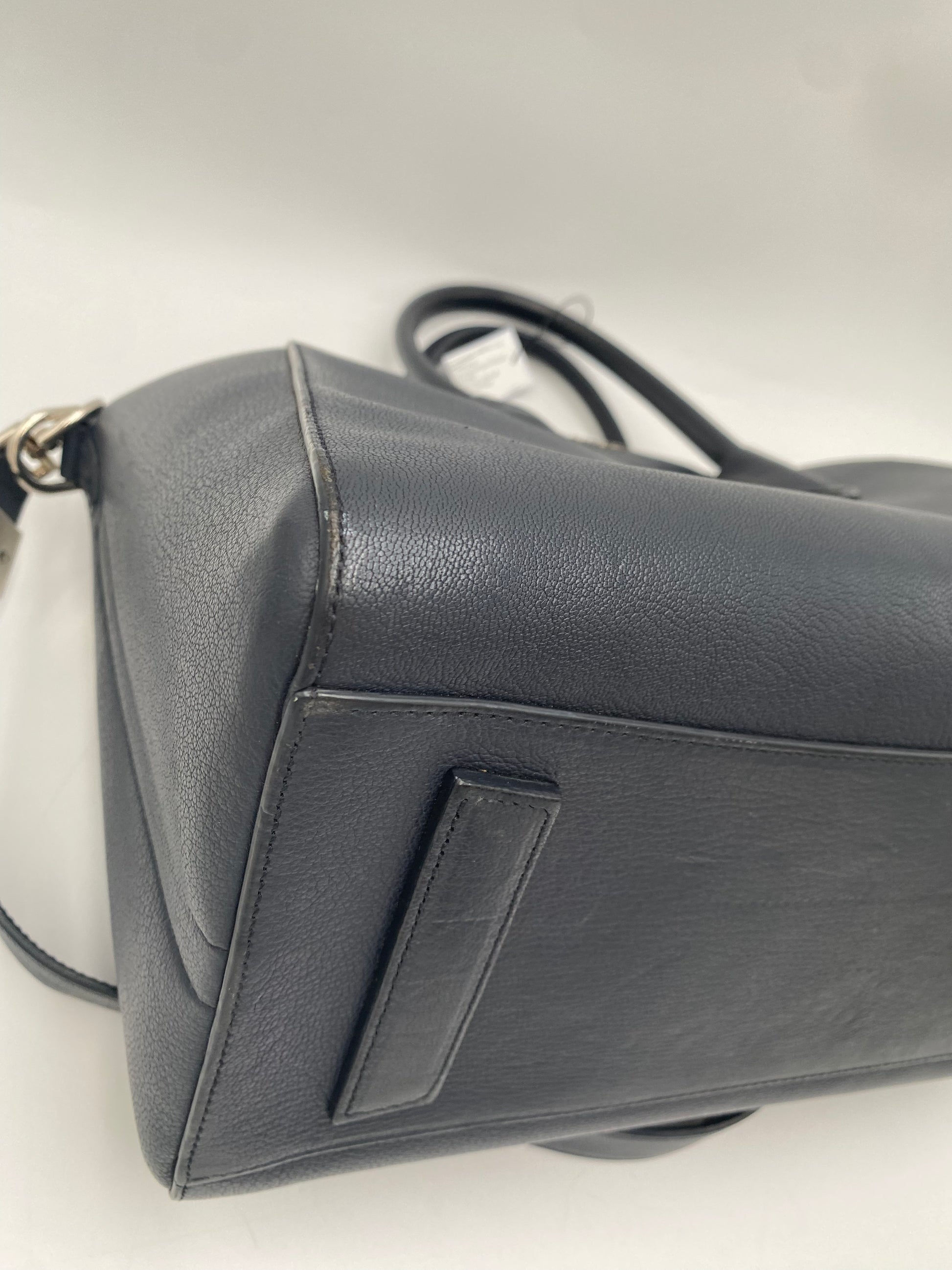 Givenchy Antigona Medium