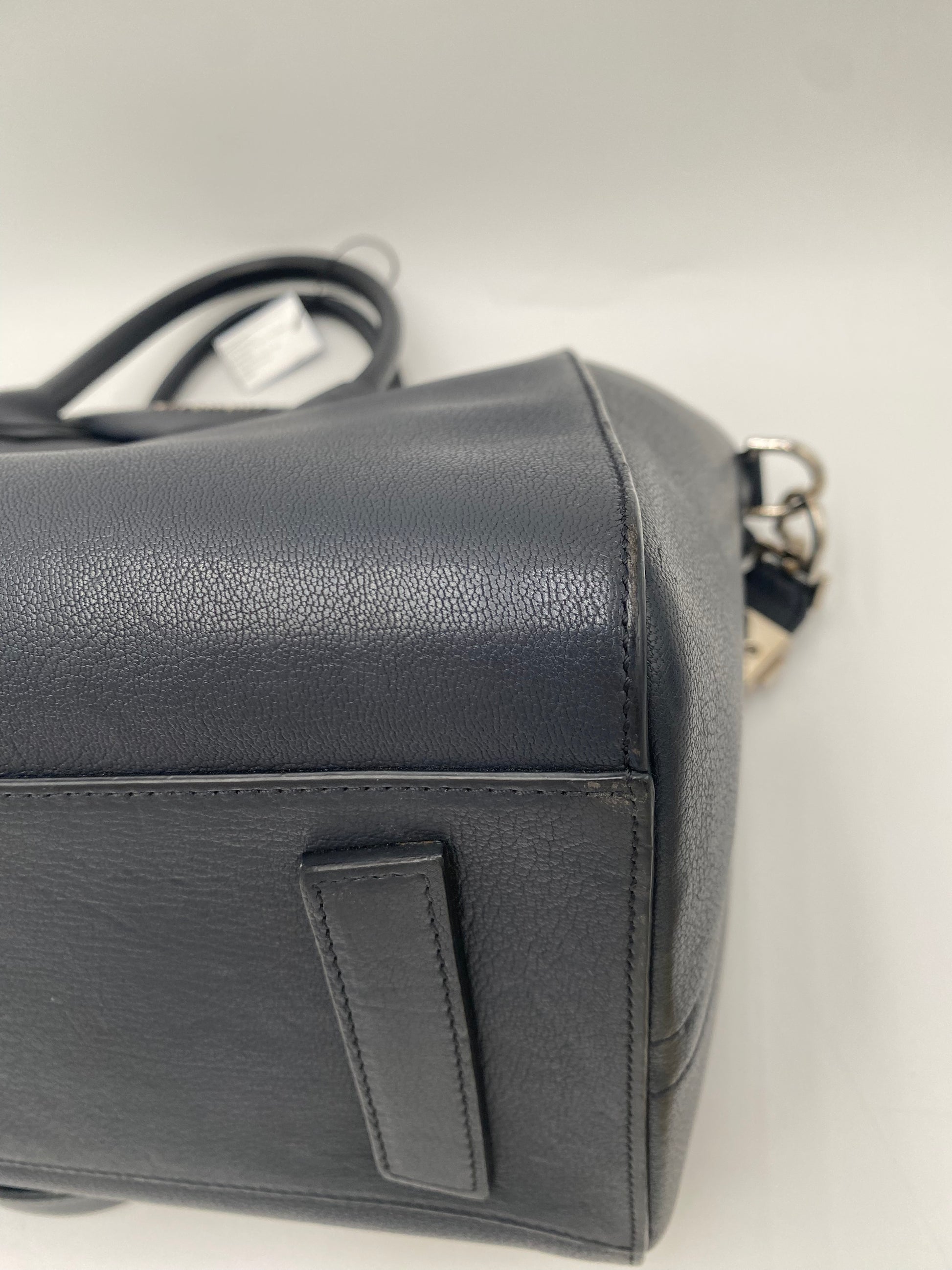 Givenchy Antigona Medium