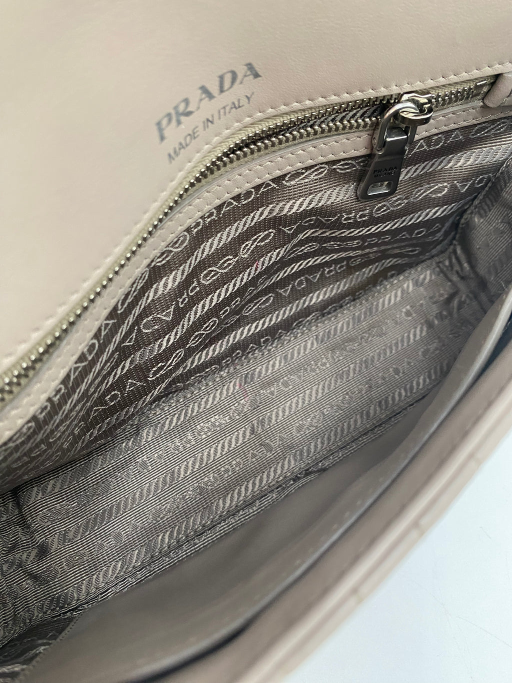 Prada Diagramme Flap
