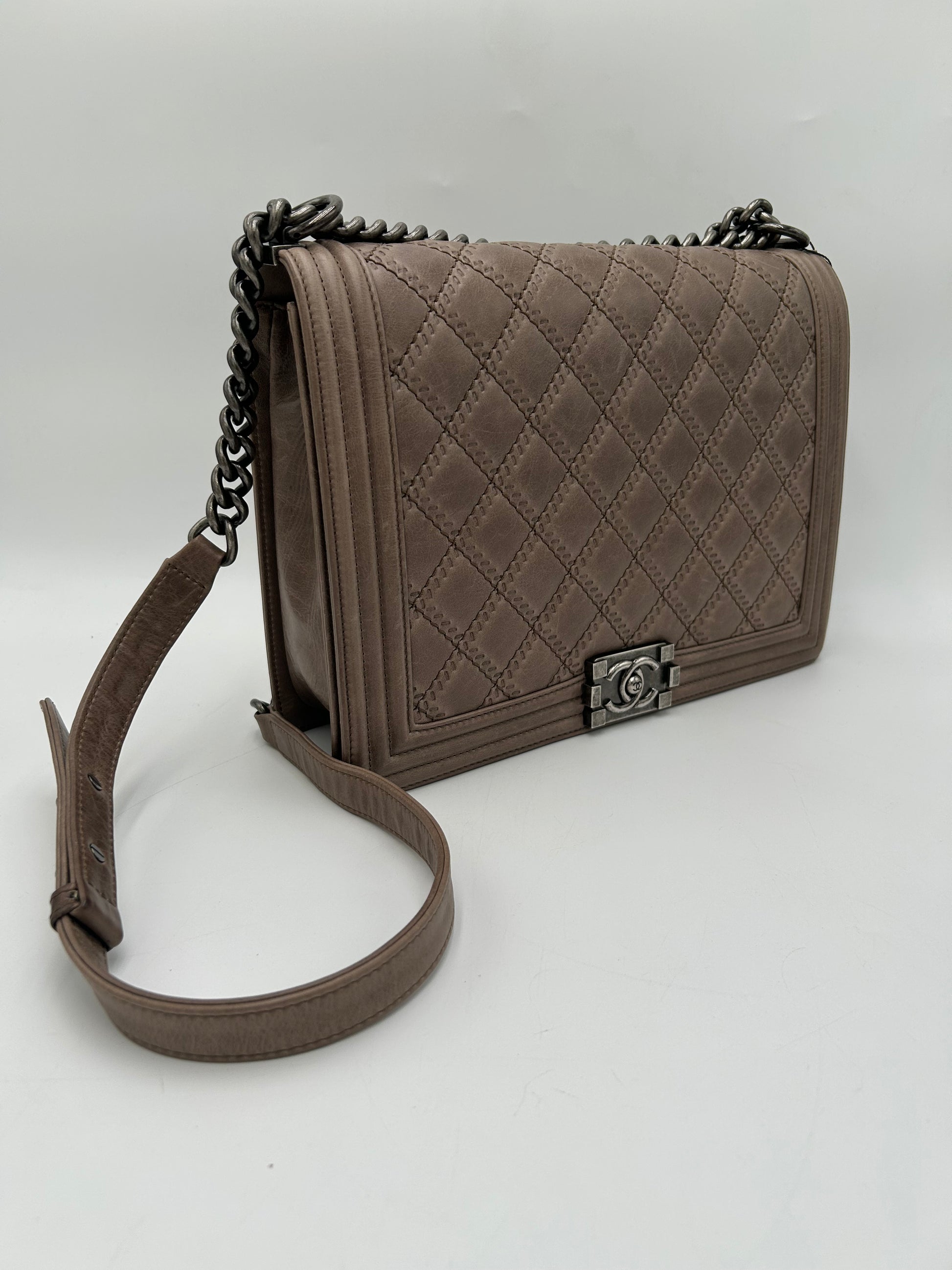 Chanel Le Boy Large