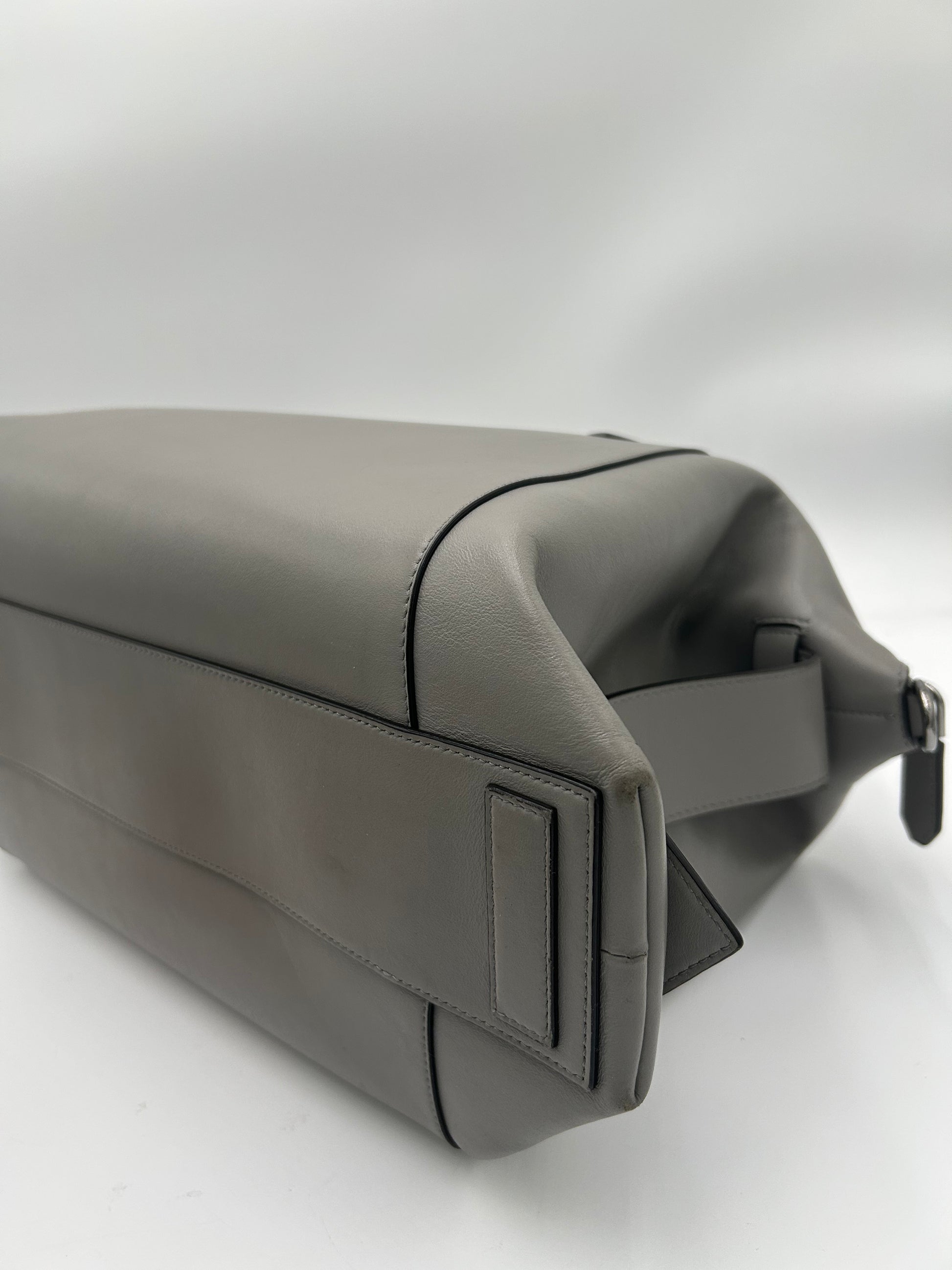 Givenchy Soft Antigona