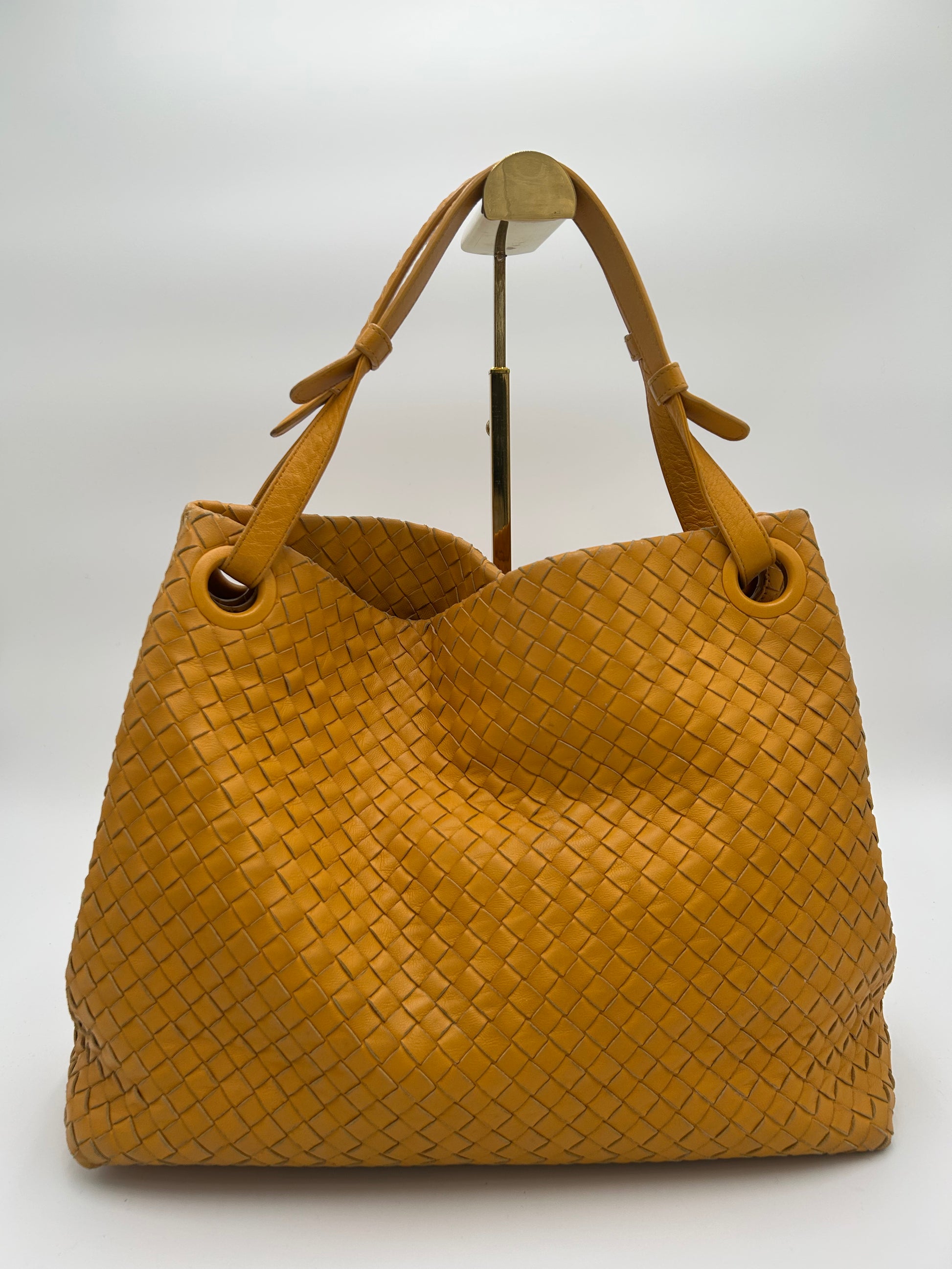 BV Bella Tote
