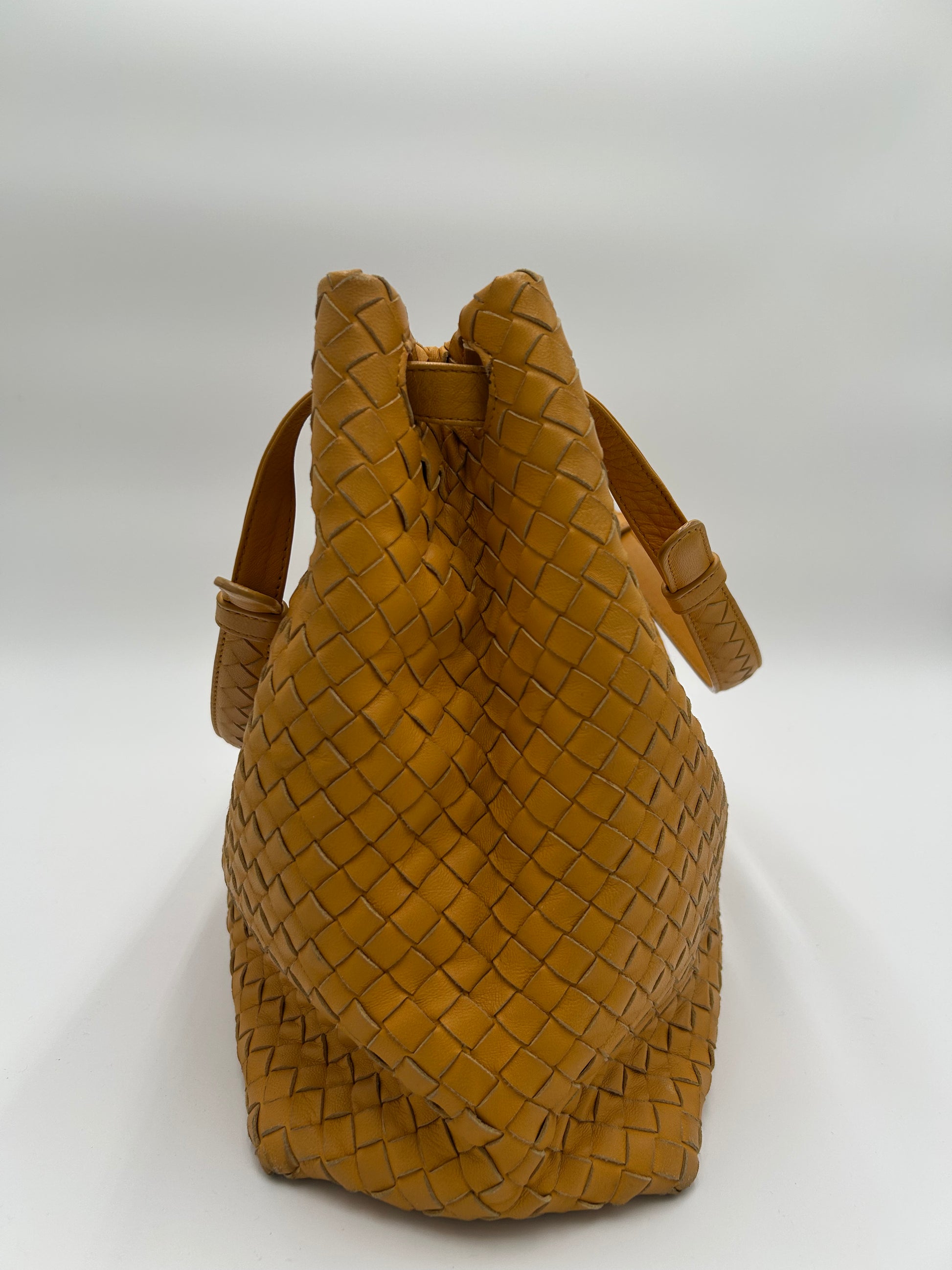 BV Bella Tote