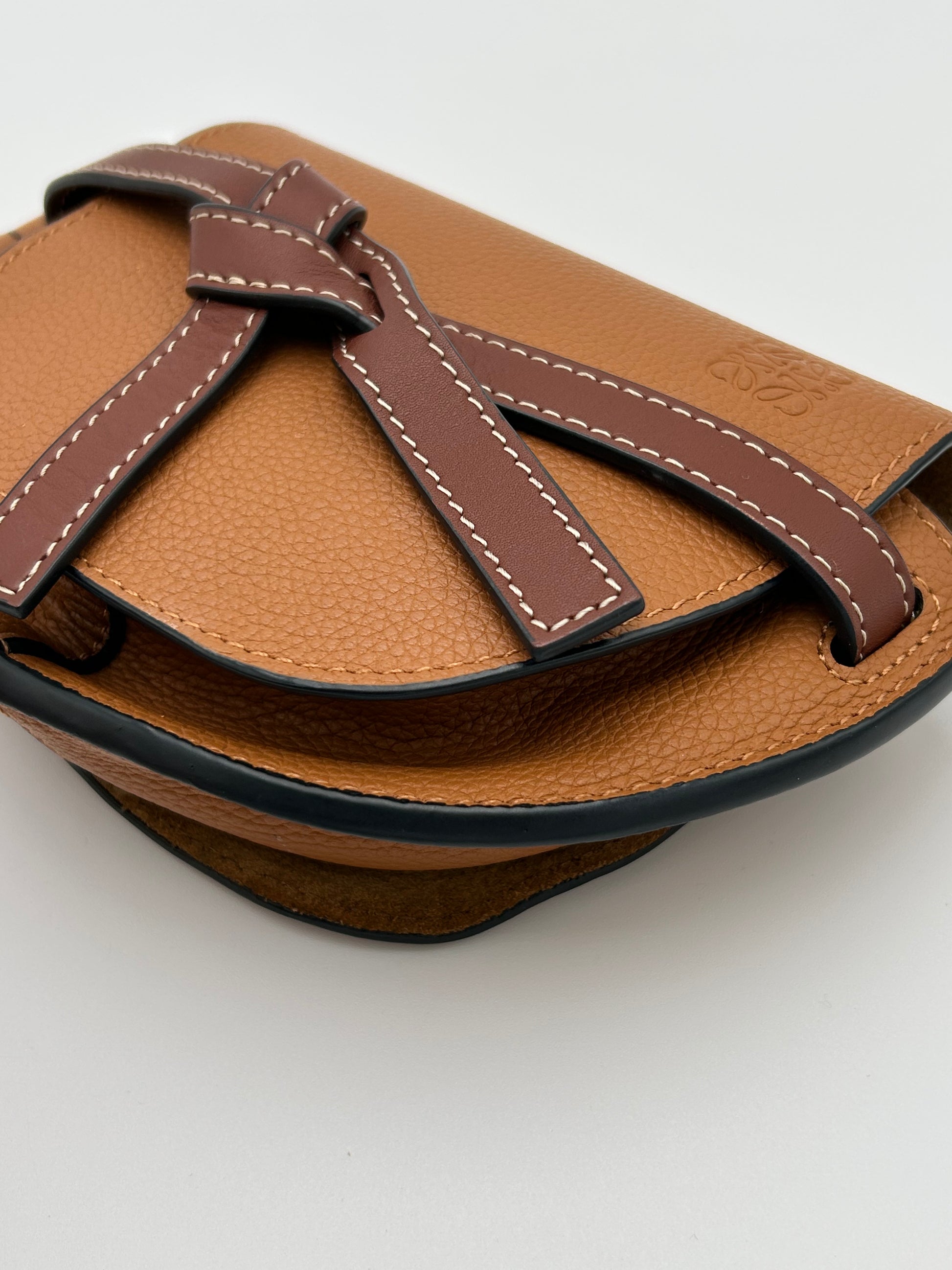 Loewe Mini Gate
