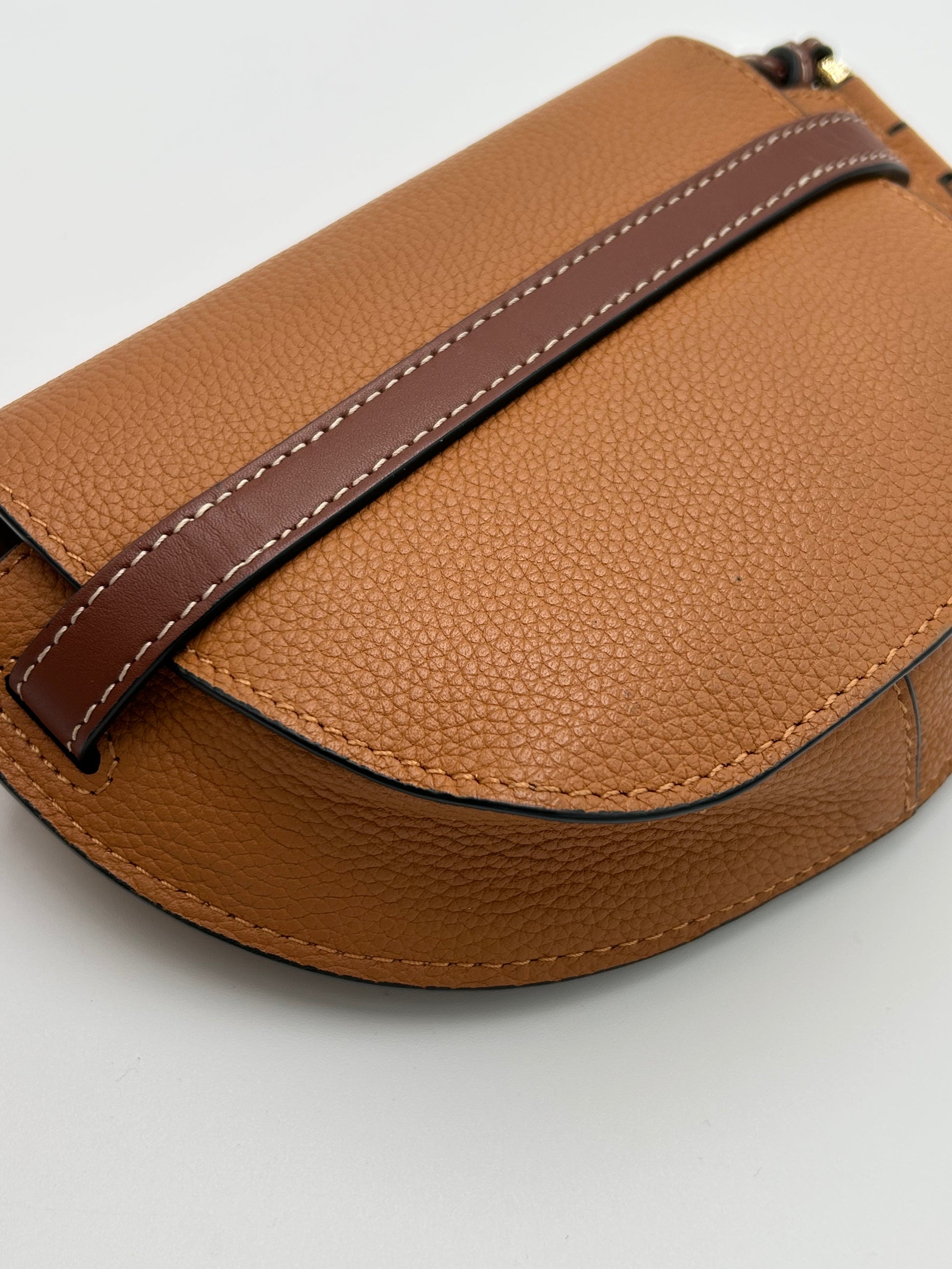 Loewe Mini Gate