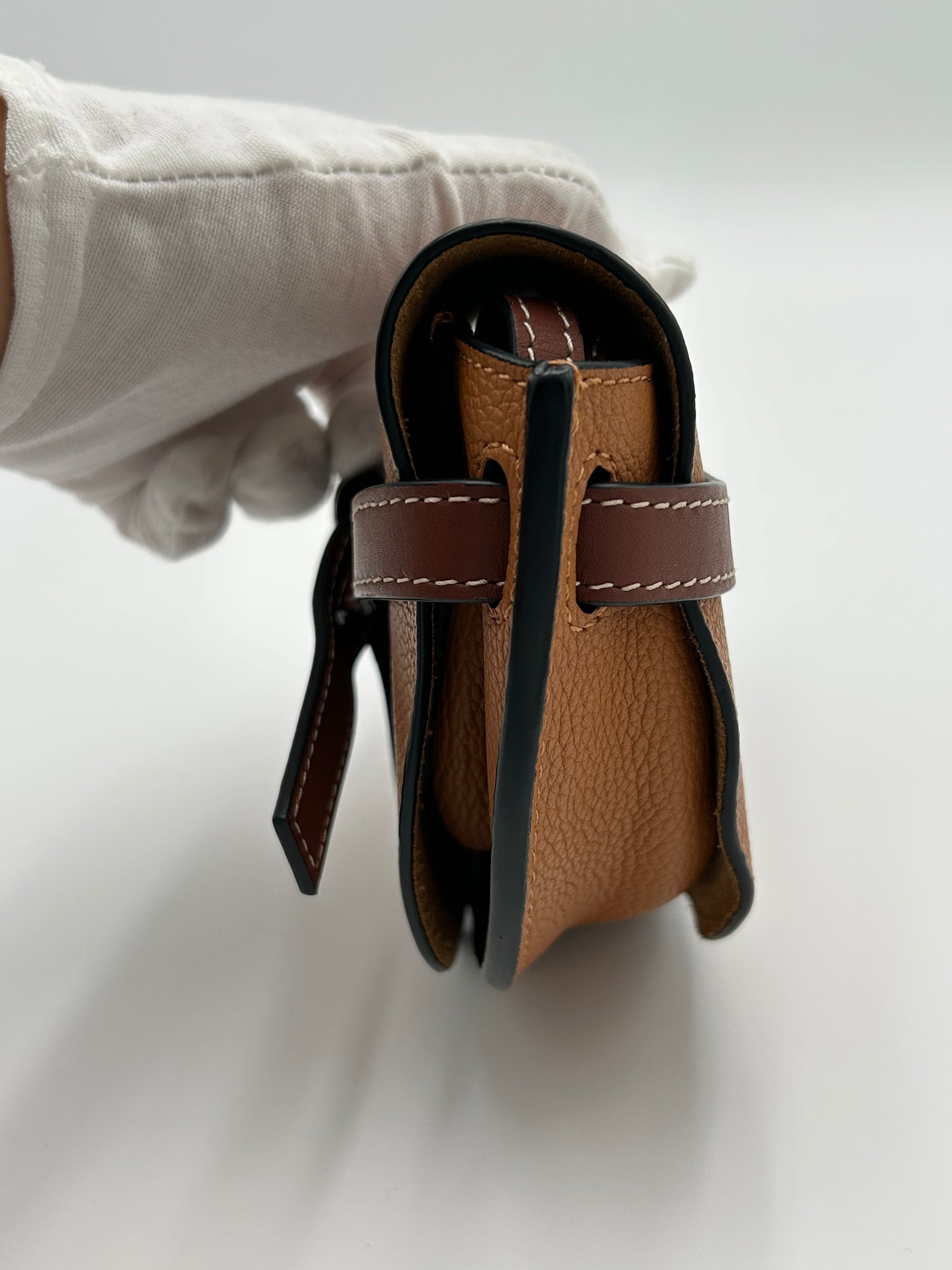 Loewe Mini Gate