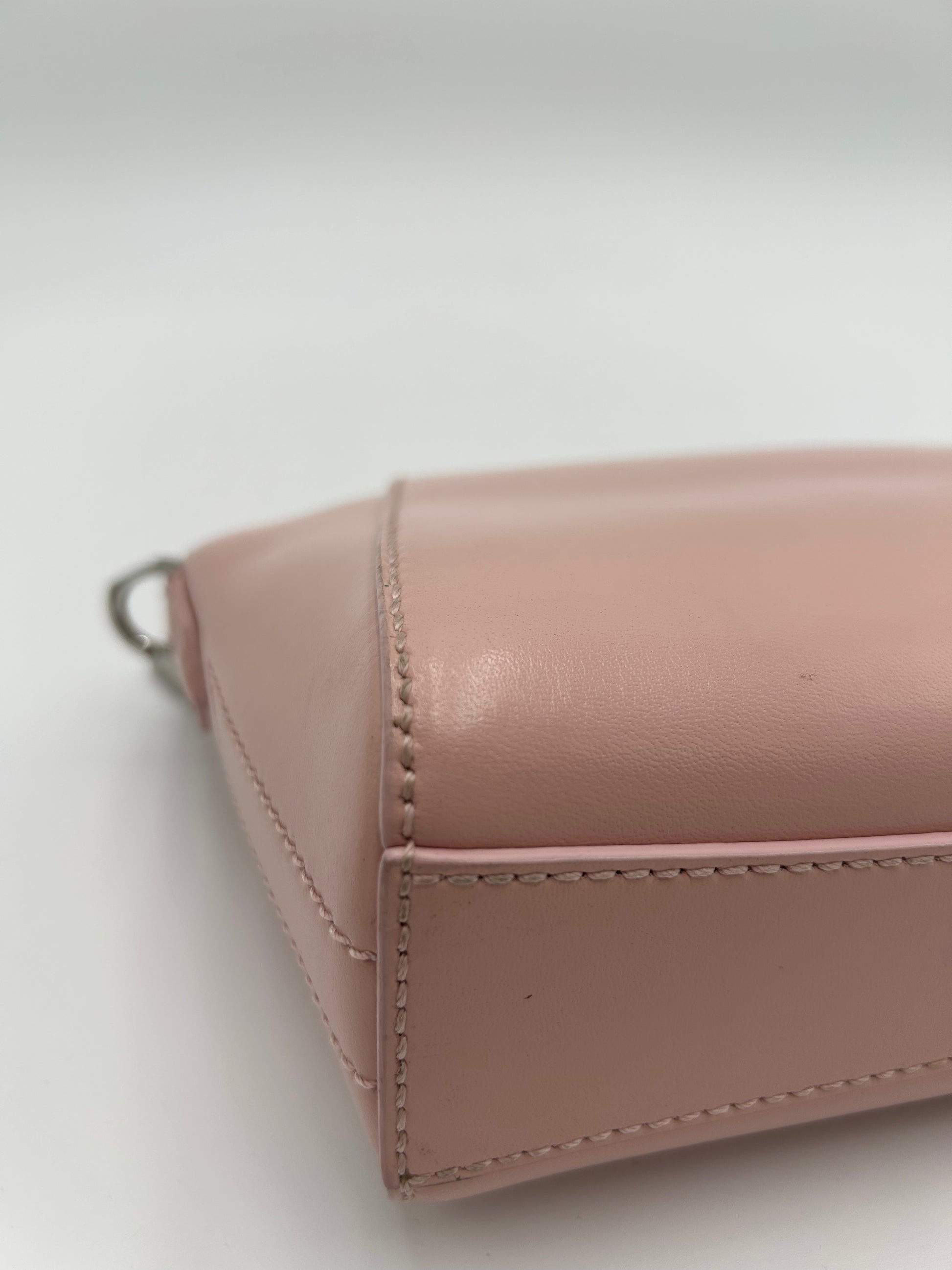 Givenchy Nano Antigona