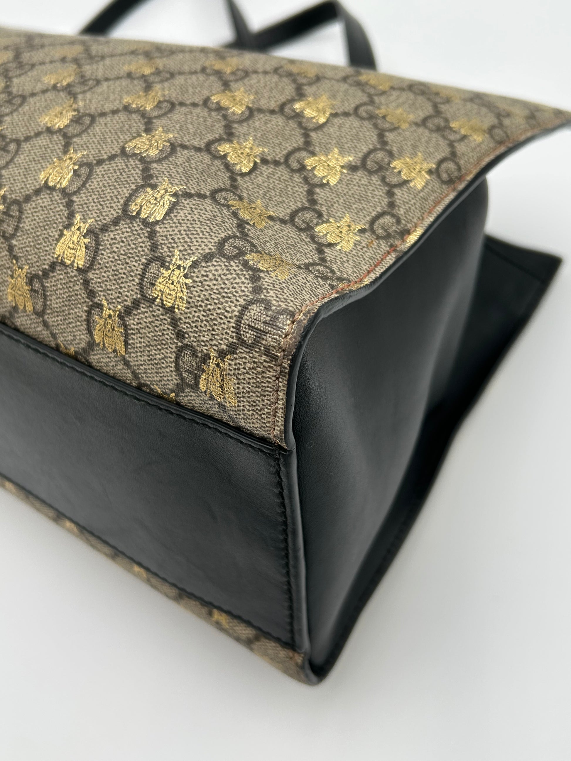 Gucci Supreme Bee Tote