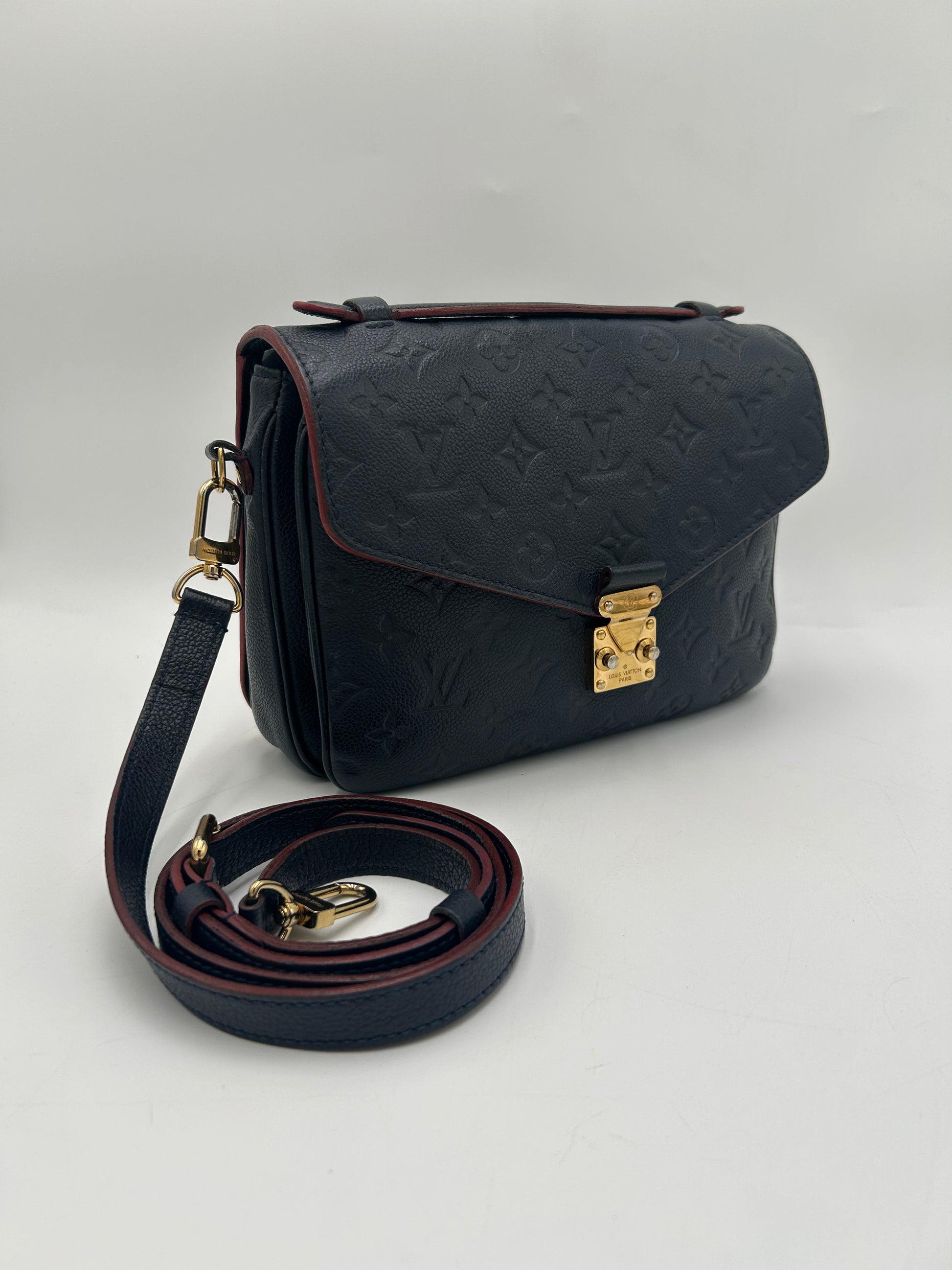 Louis Vuitton Pochette Metis