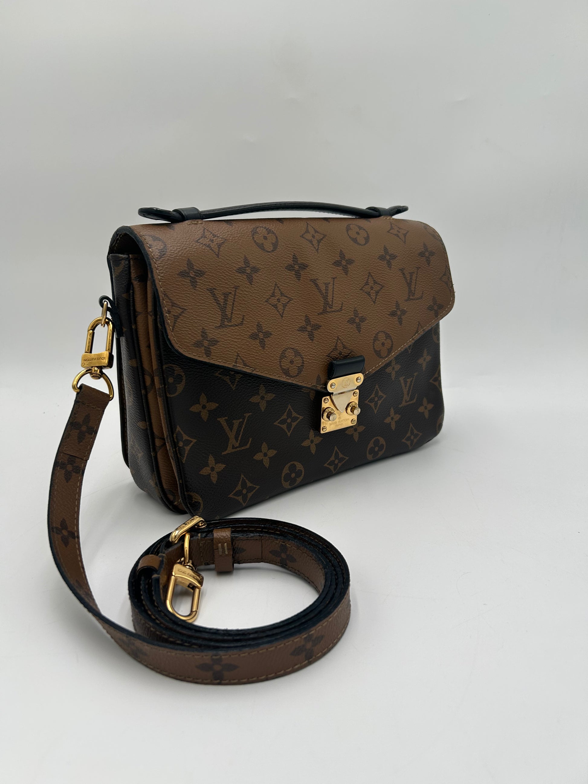 Louis Vuitton Pochette Metis
