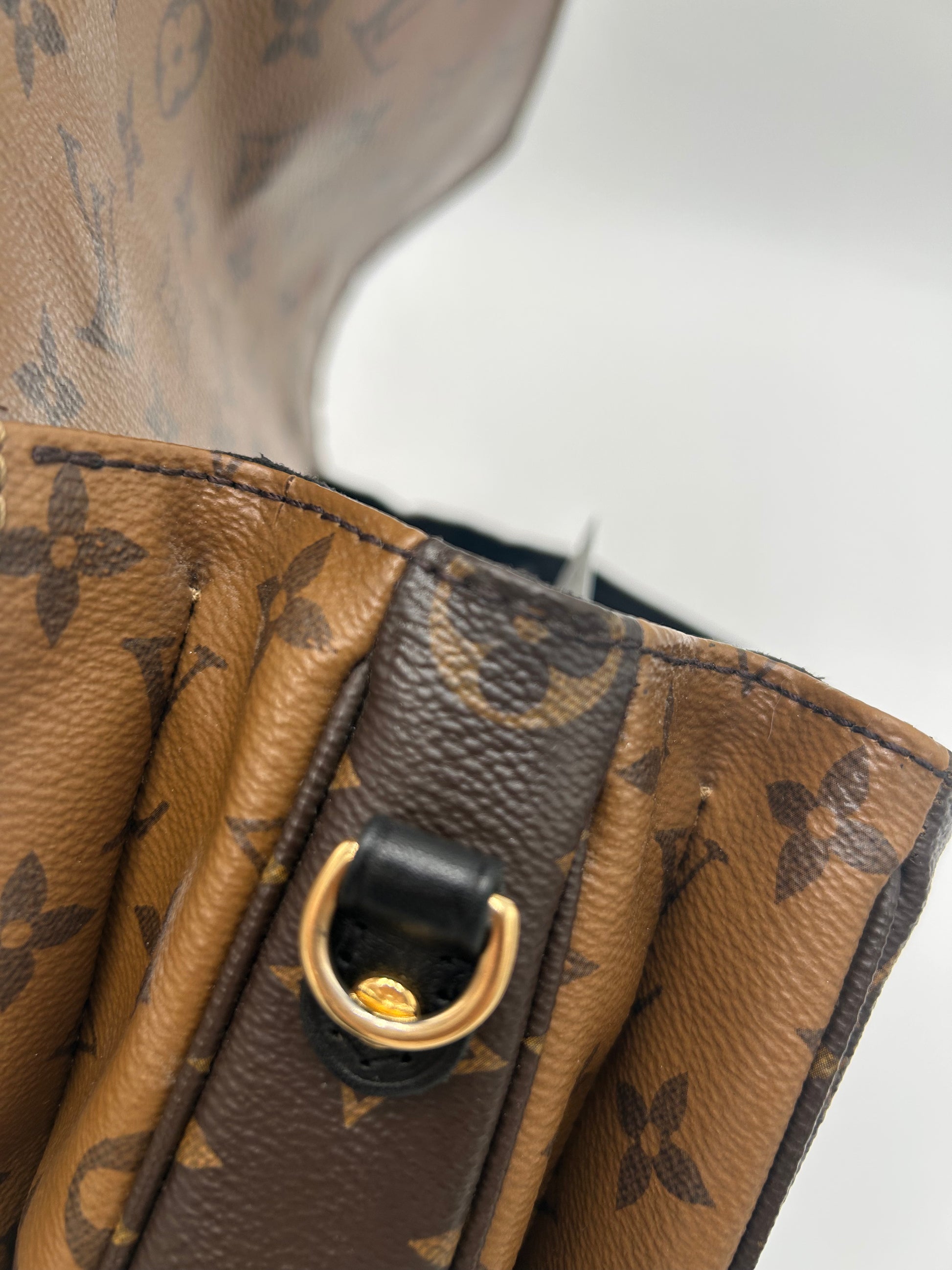 Louis Vuitton Pochette Metis