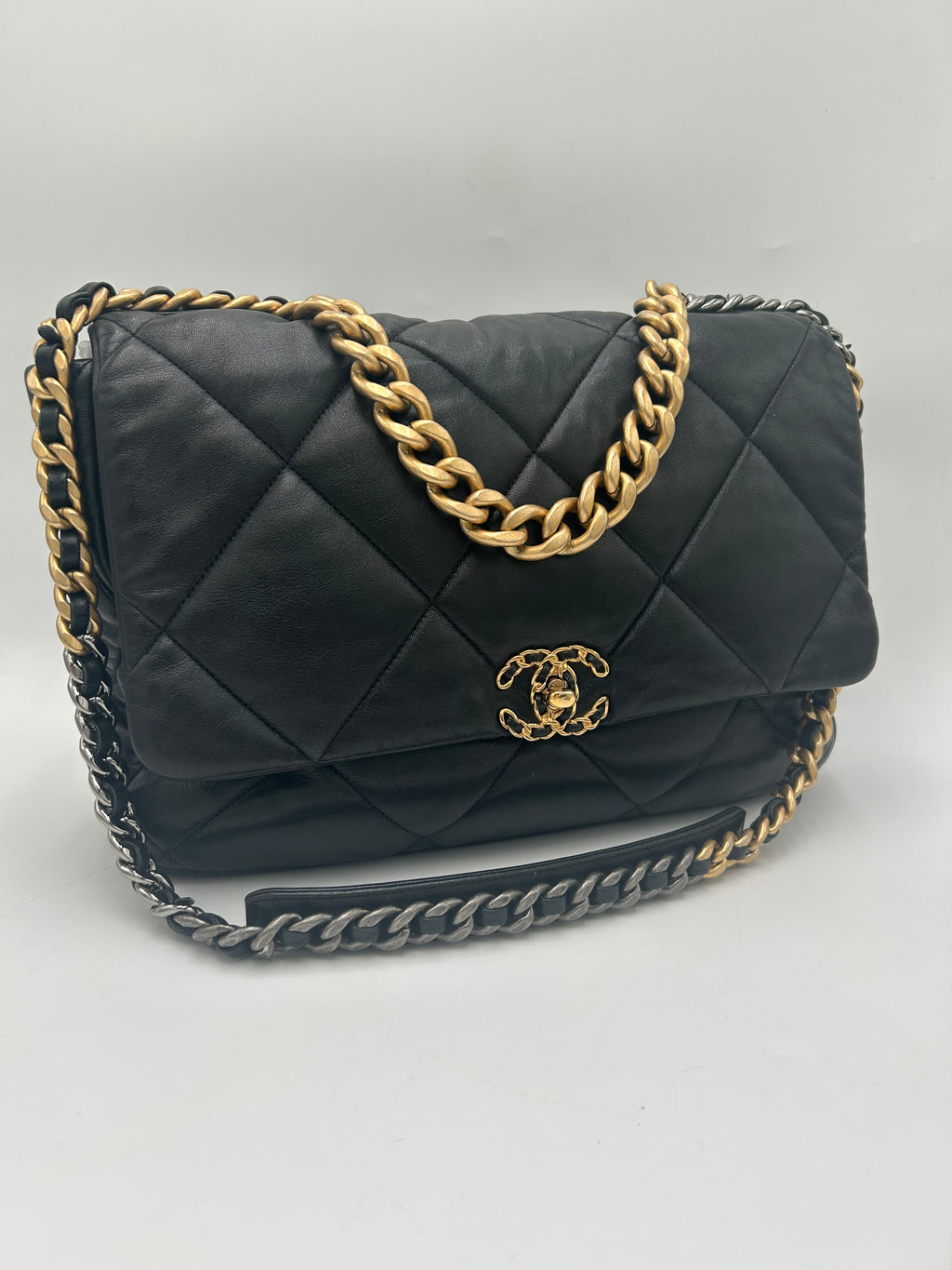Chanel C19 Maxi