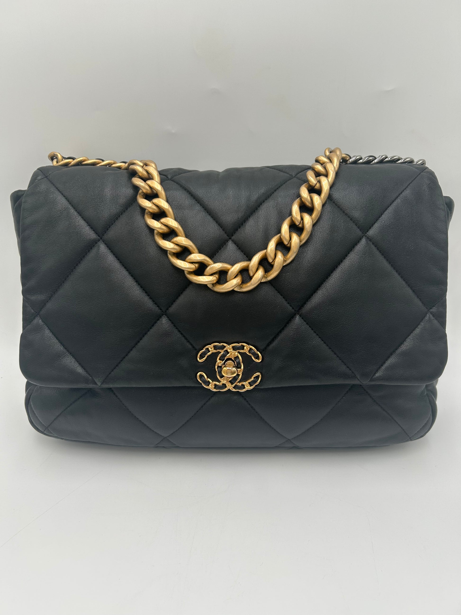 Chanel C19 Maxi
