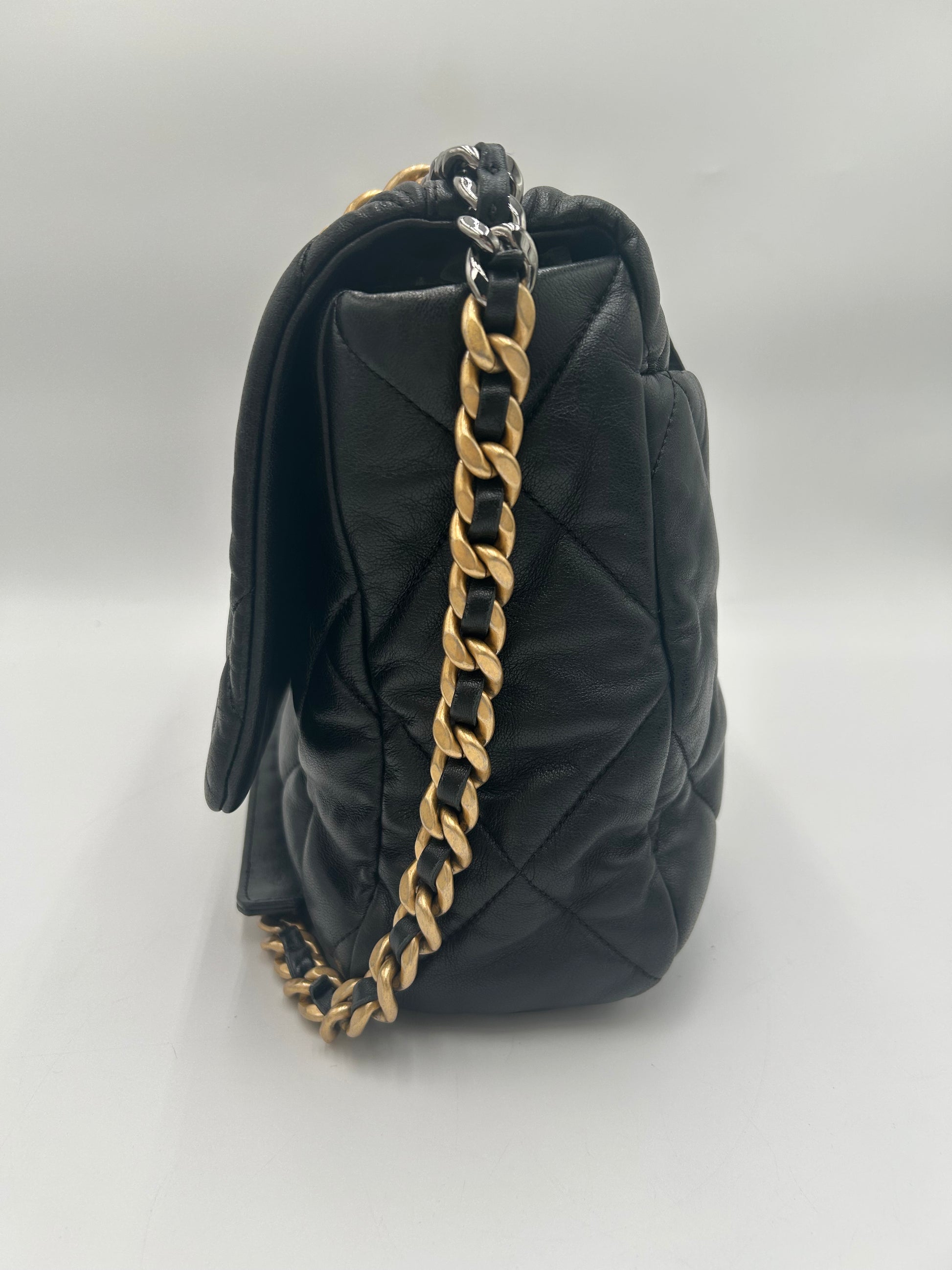 Chanel C19 Maxi