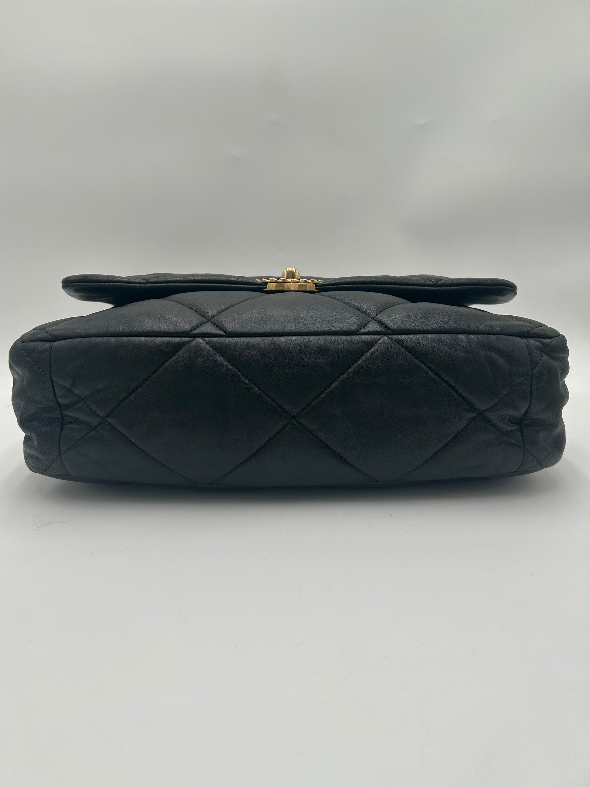Chanel C19 Maxi