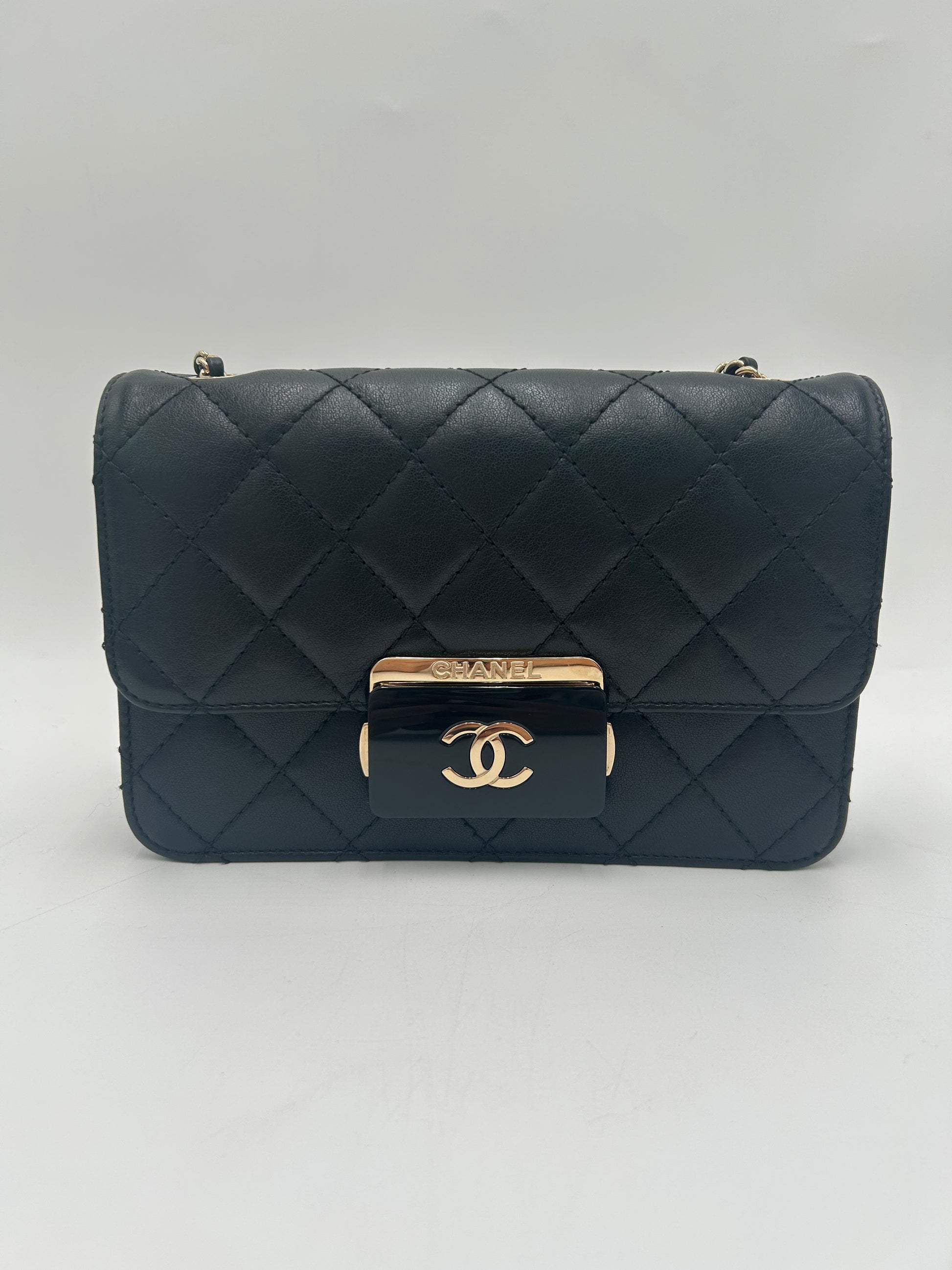 Chanel Beauty Lock Flap