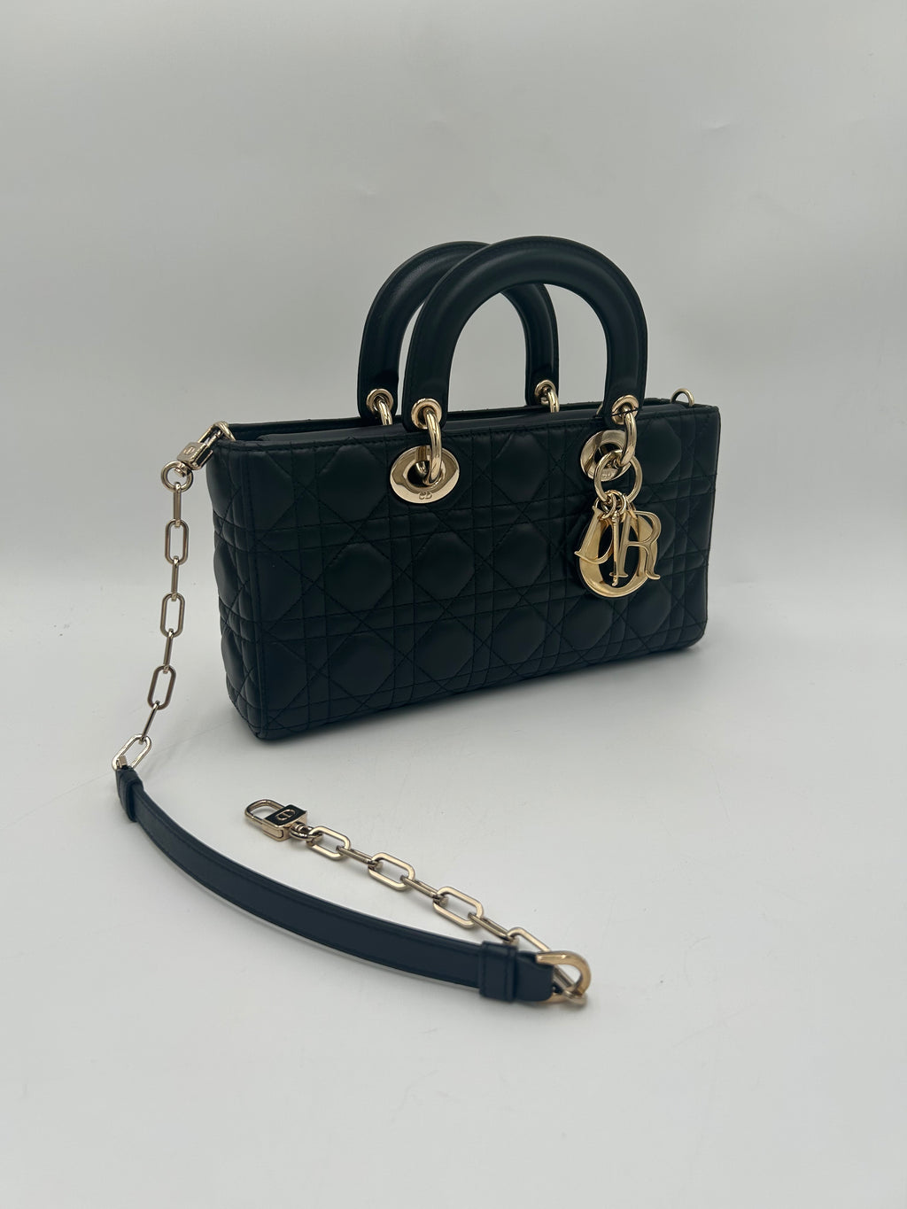 Dior D-Joy Medium