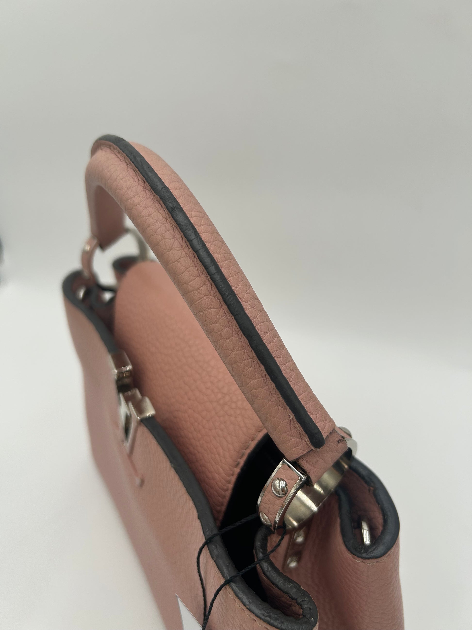 Louis Vuitton Capucines BB