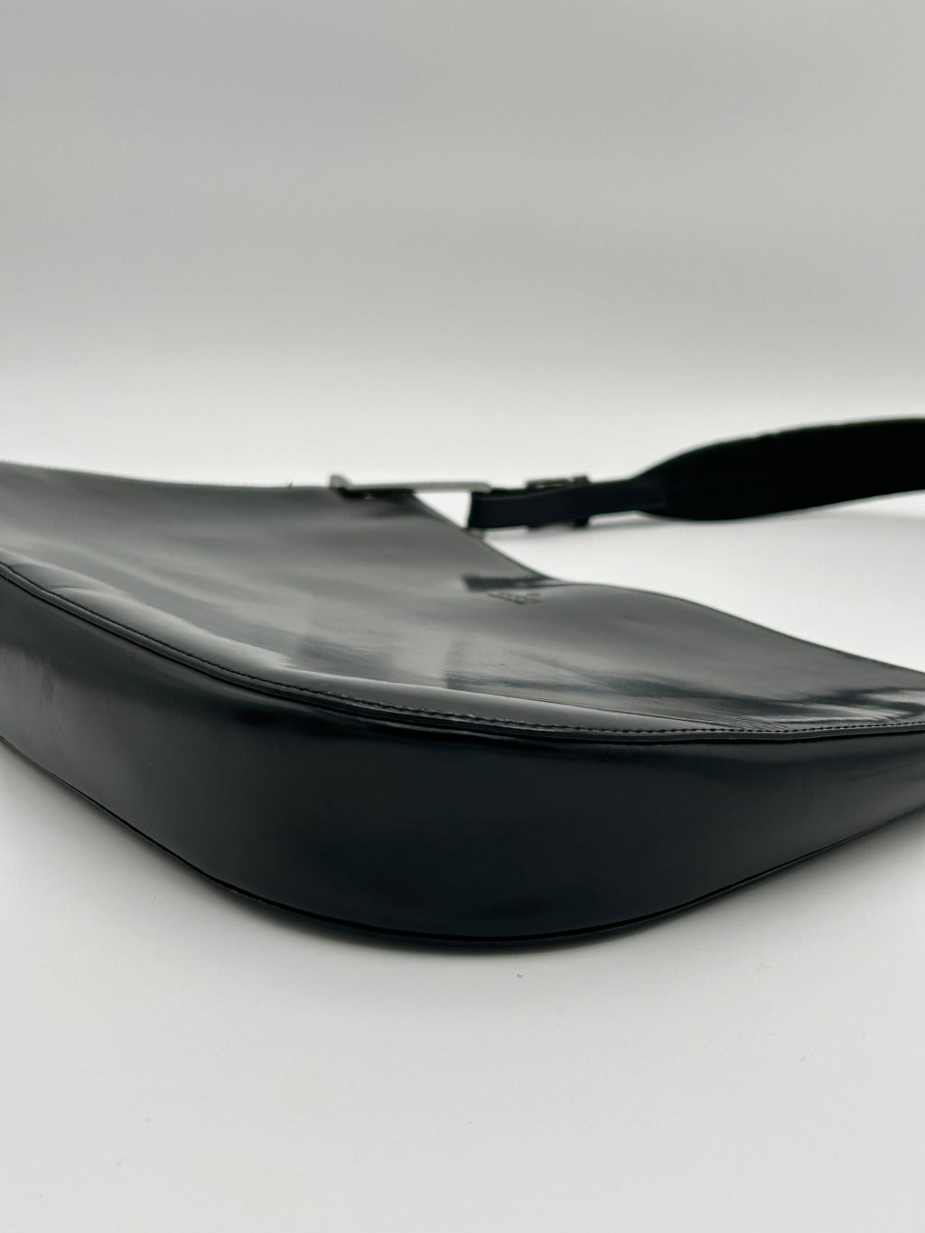 Gucci Patent Shoulderbag