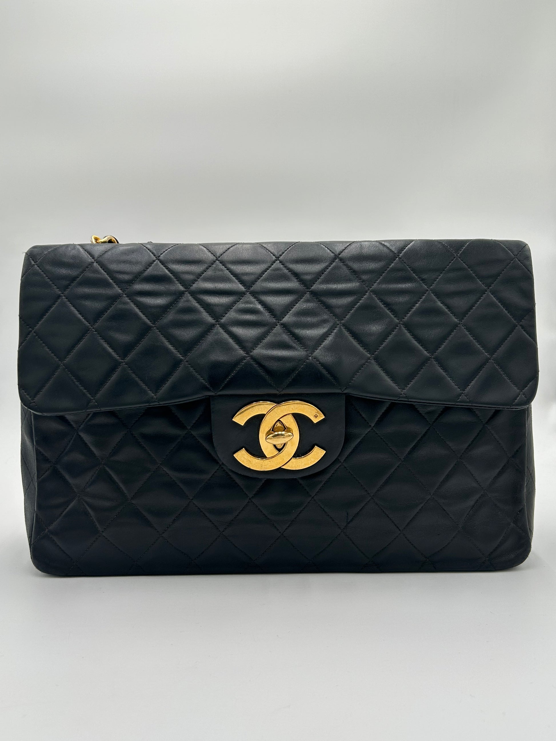 Chanel Maxi Big CC