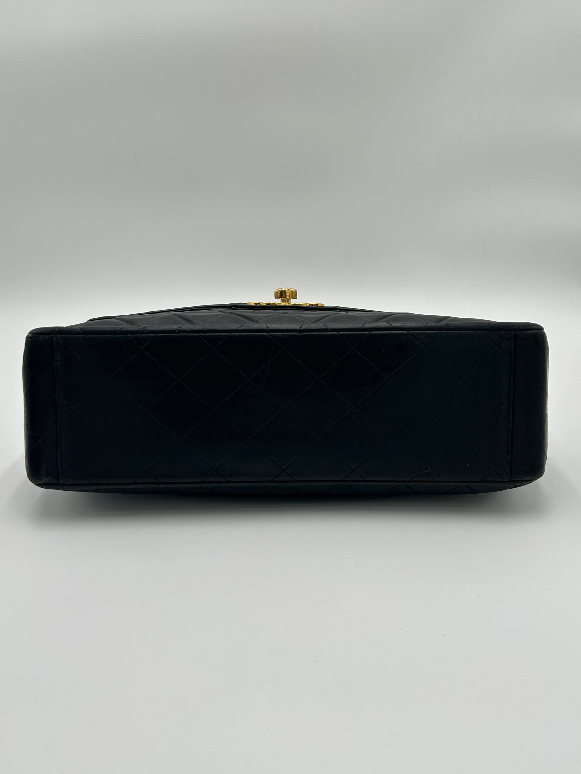 Chanel Maxi Big CC