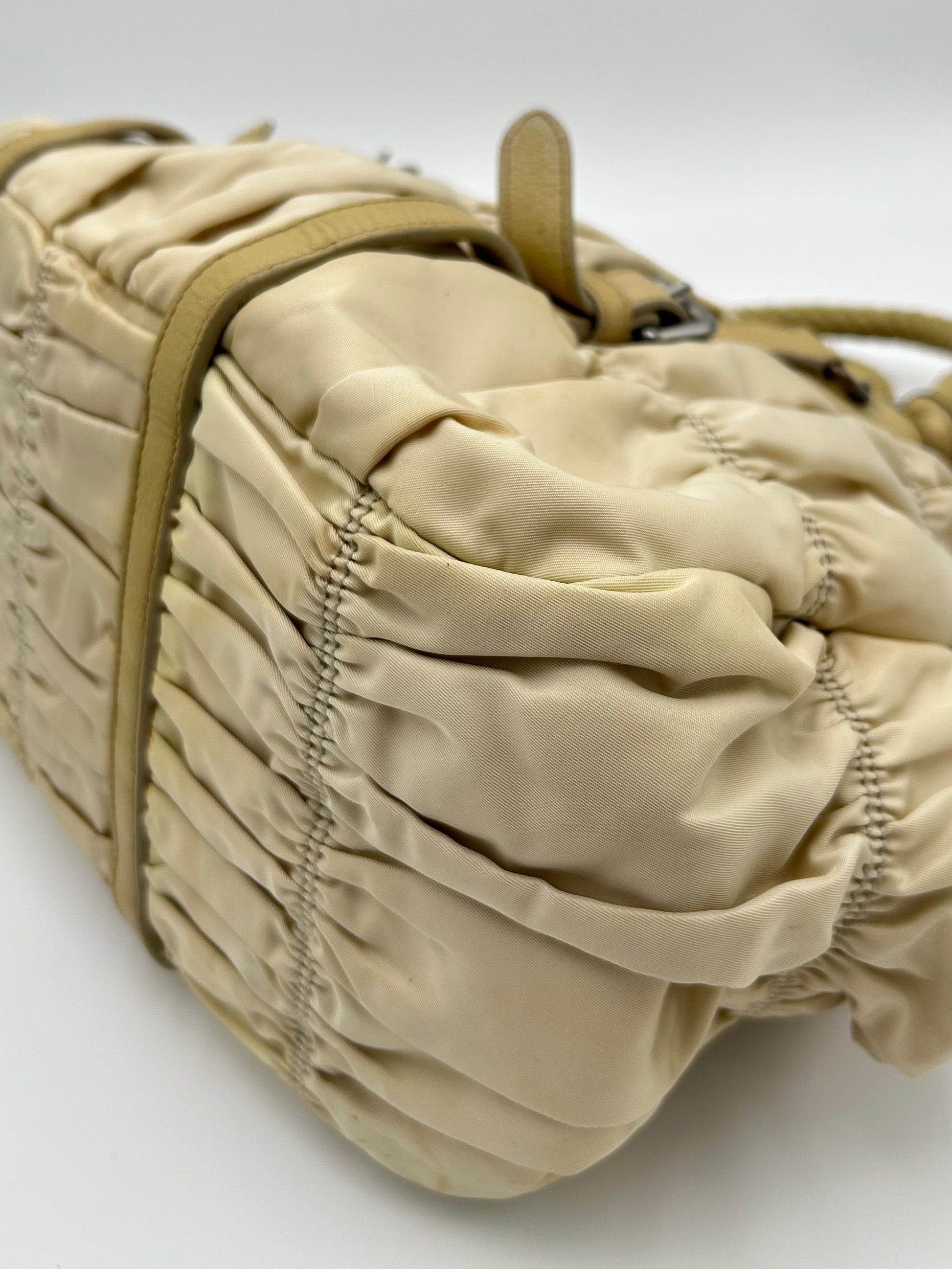 Prada Gaufre