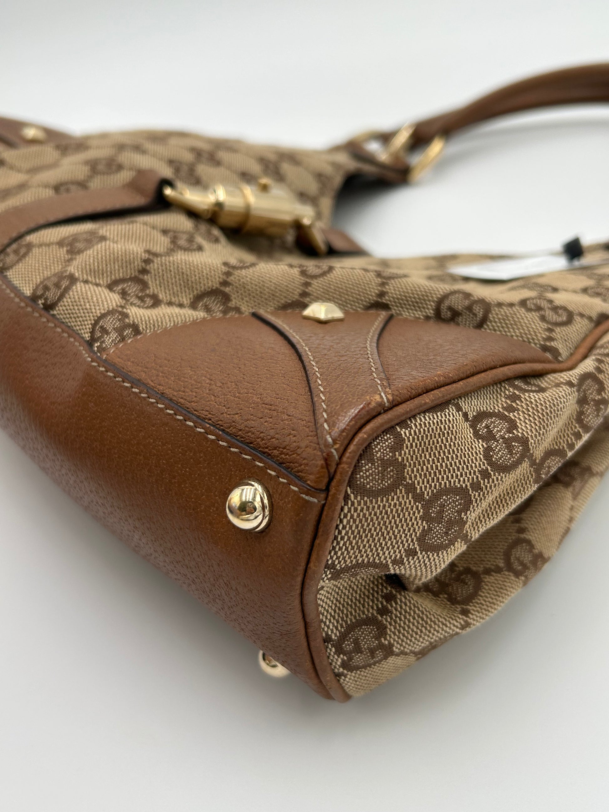 Gucci Jackie