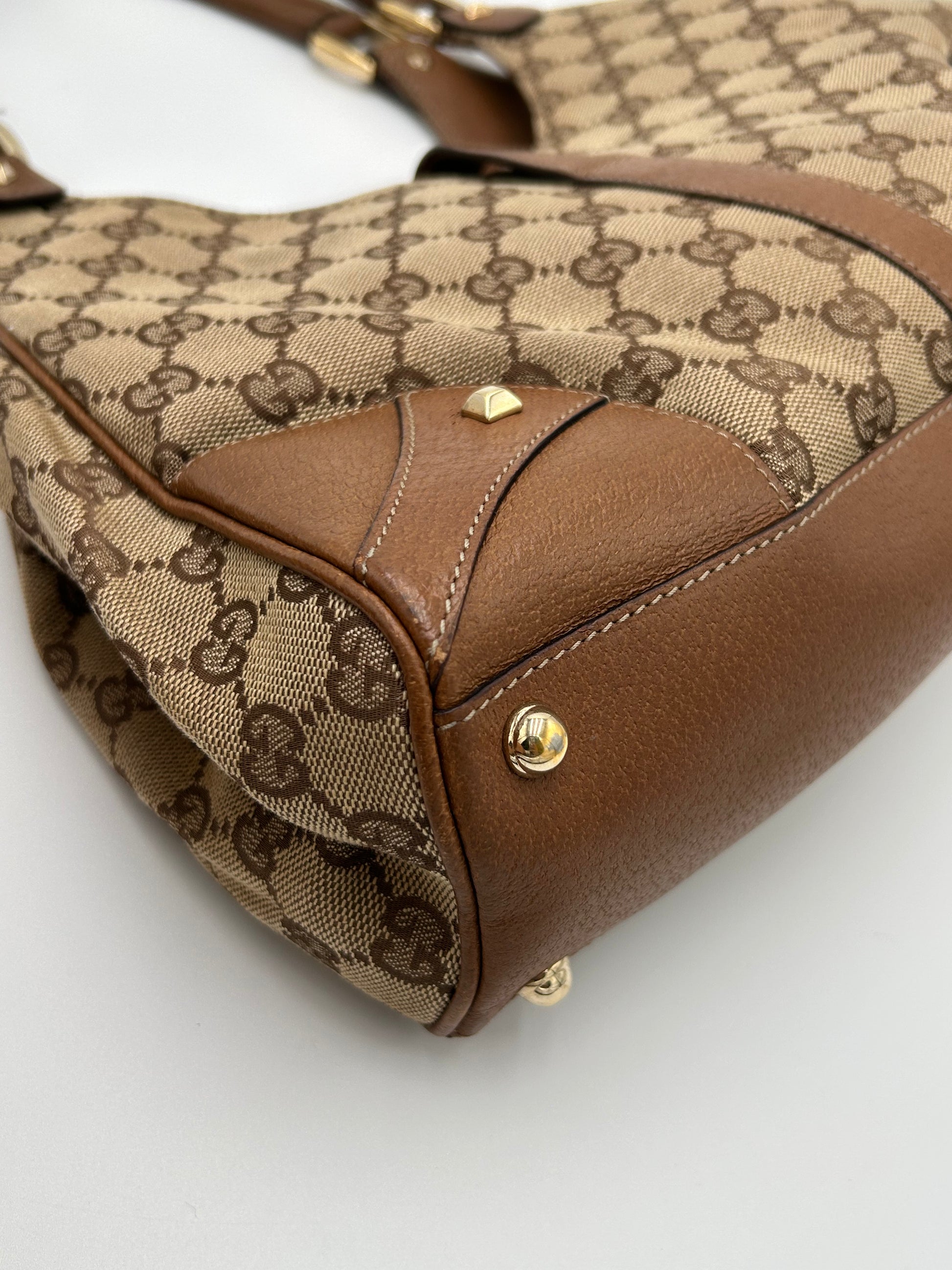 Gucci Jackie