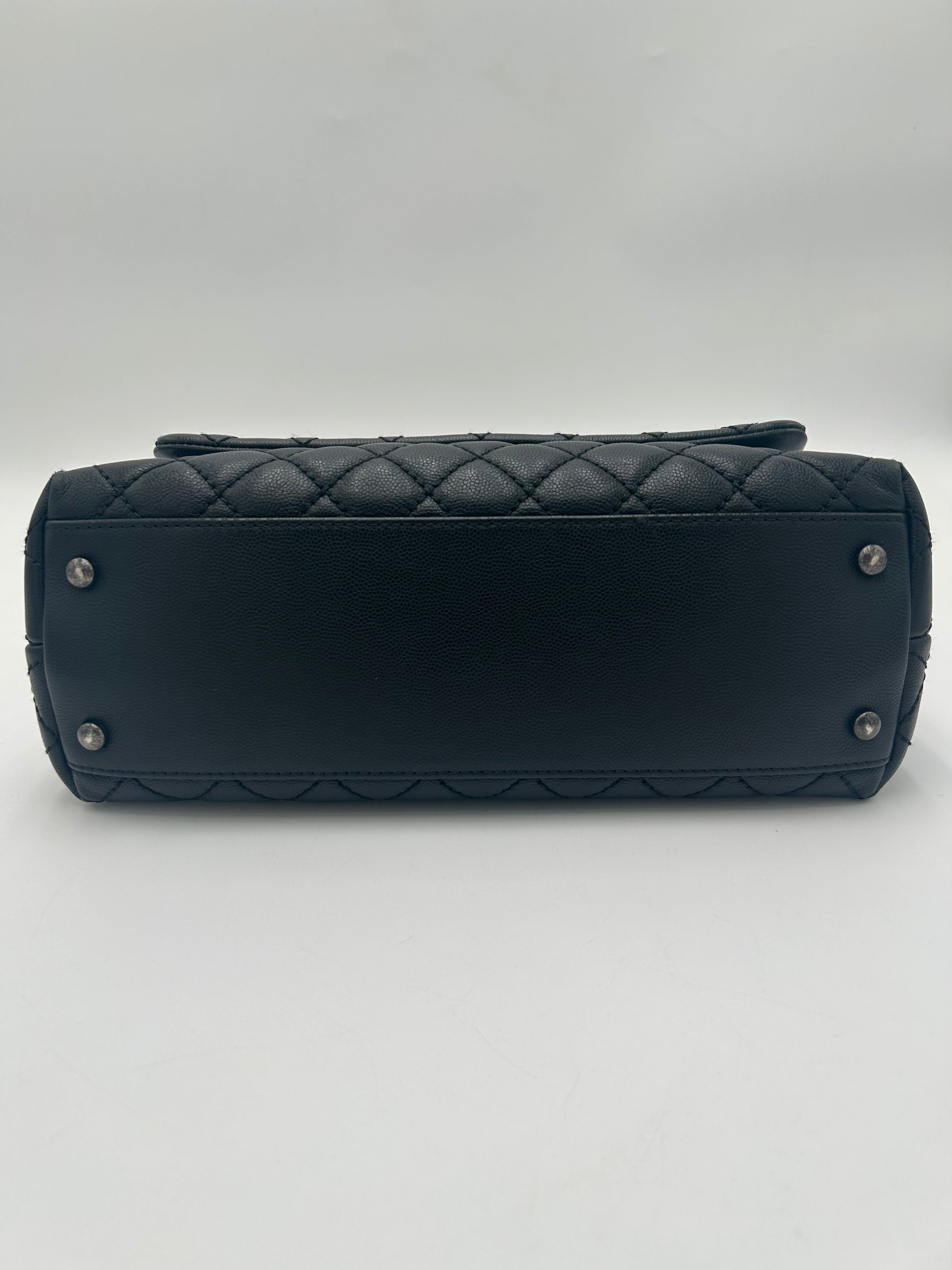 Chanel Coco Handle Medium