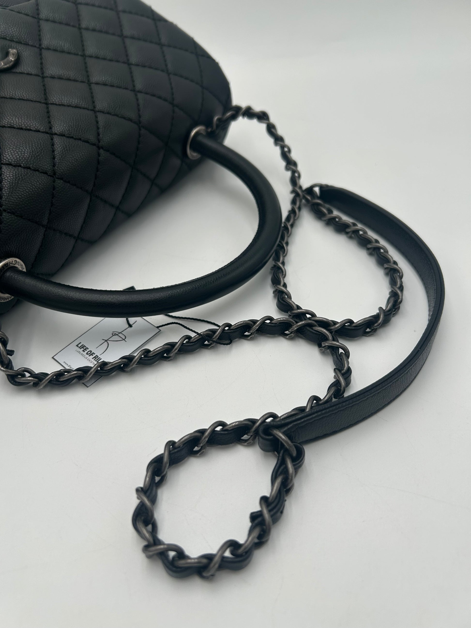 Chanel Coco Handle Medium