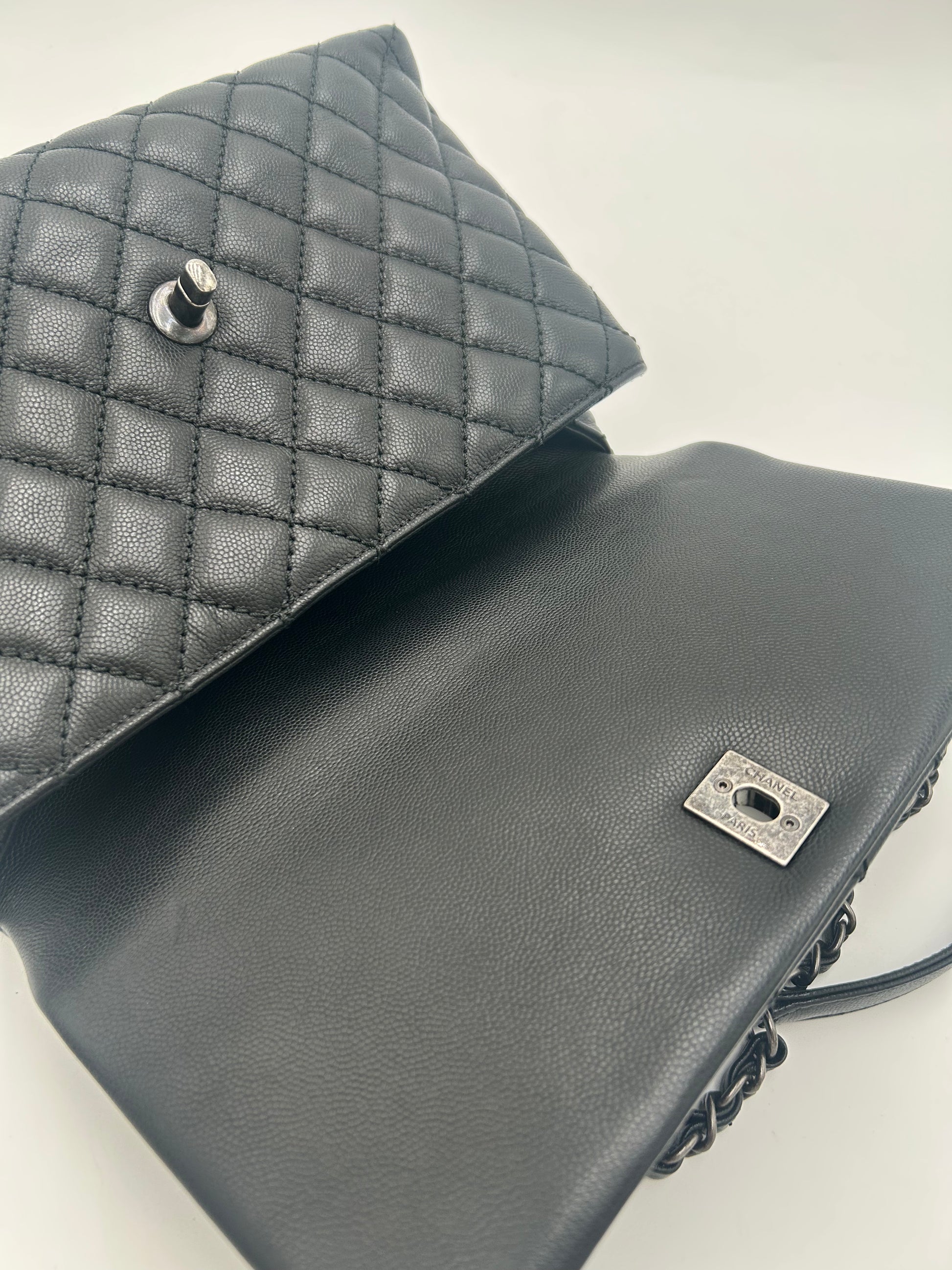 Chanel Coco Handle Medium
