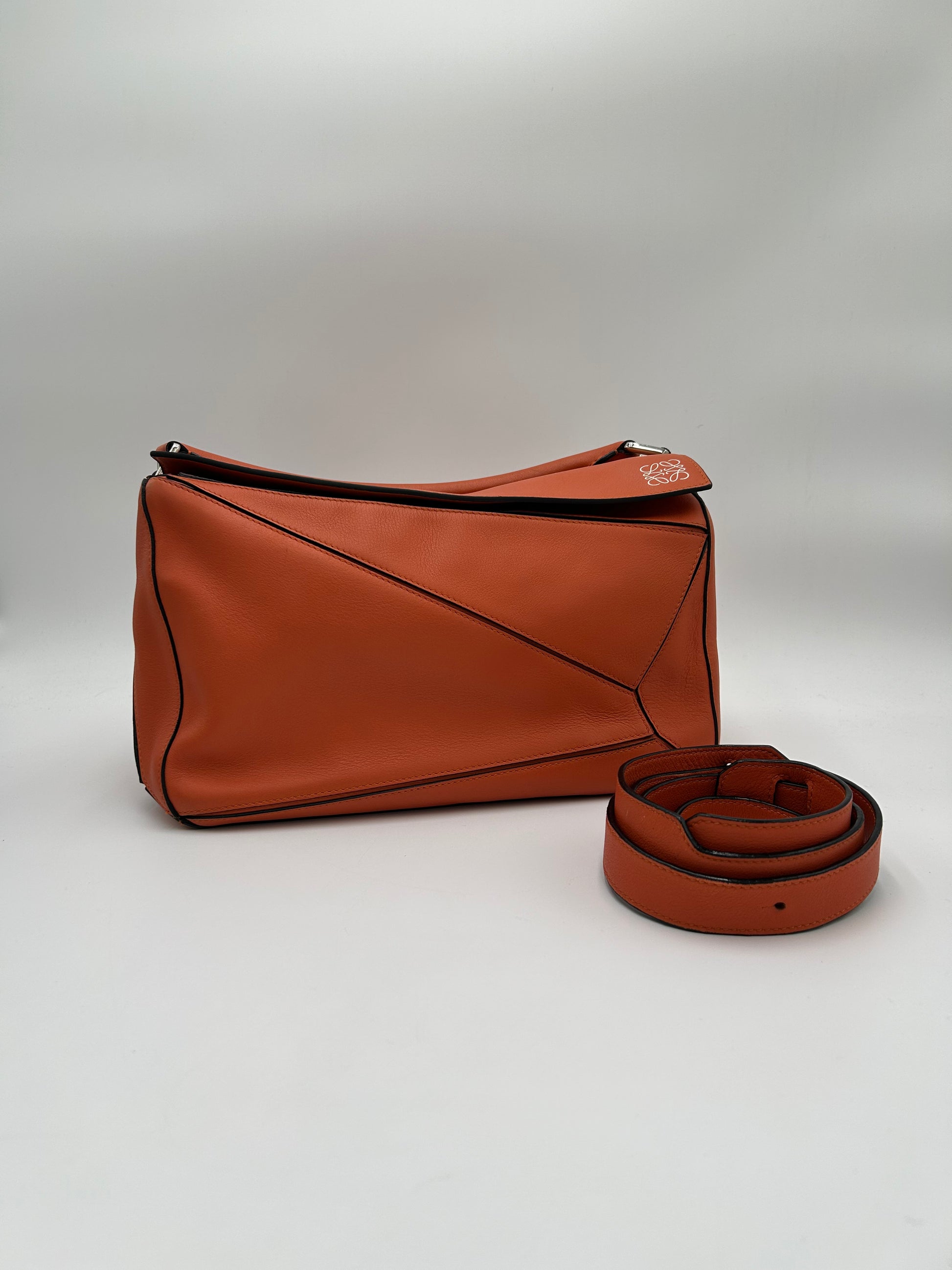 Loewe Puzzle Medium