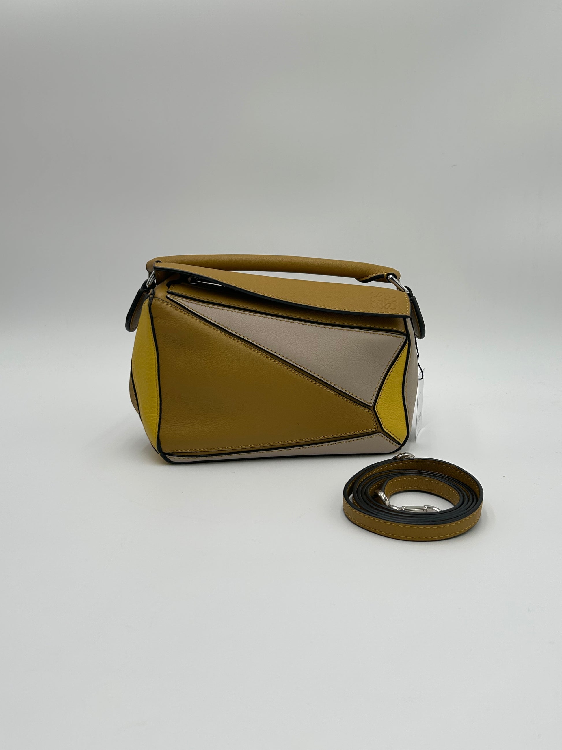 Loewe Puzzle Mini