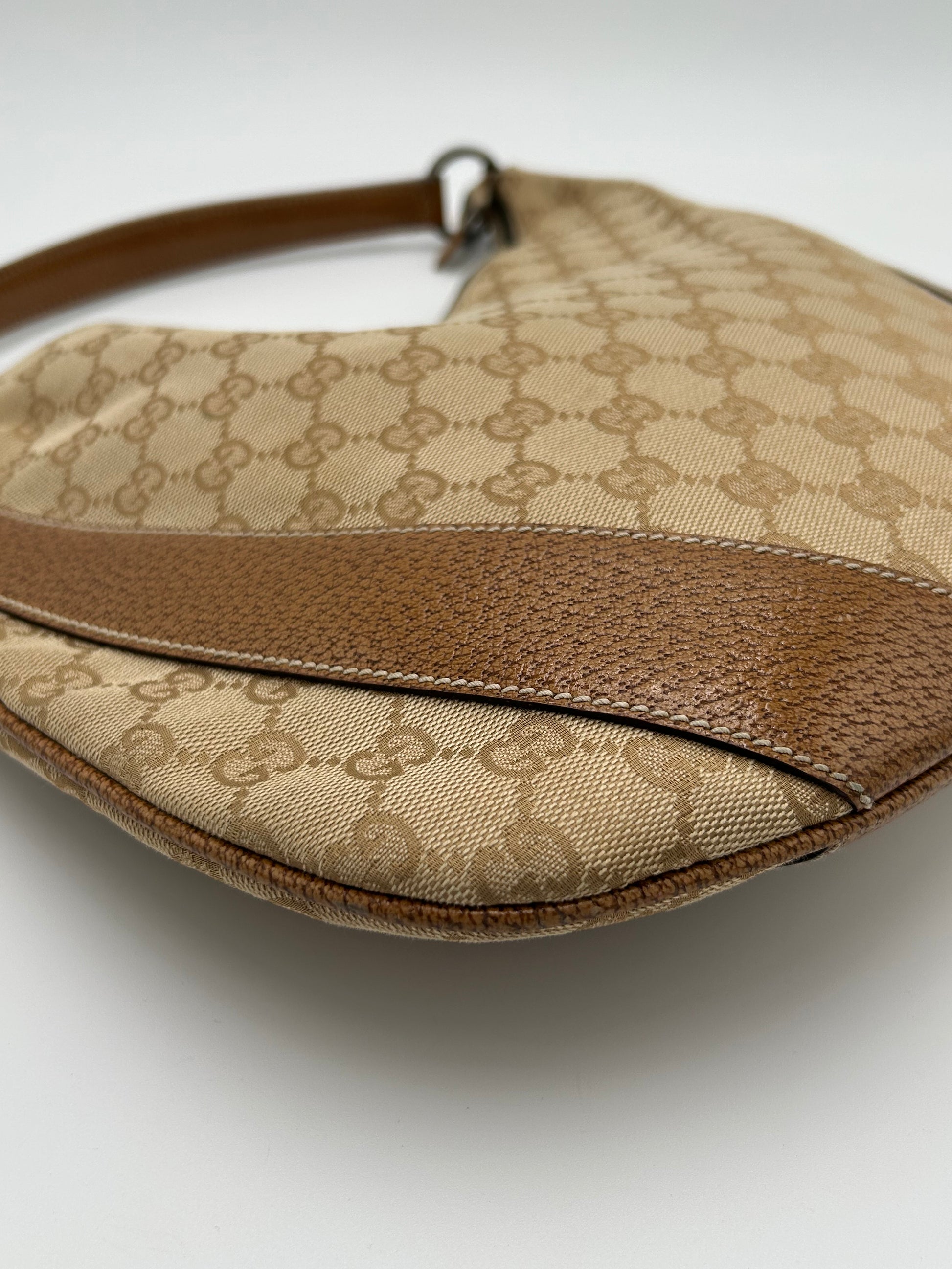 Gucci Monogram Shoulderbag