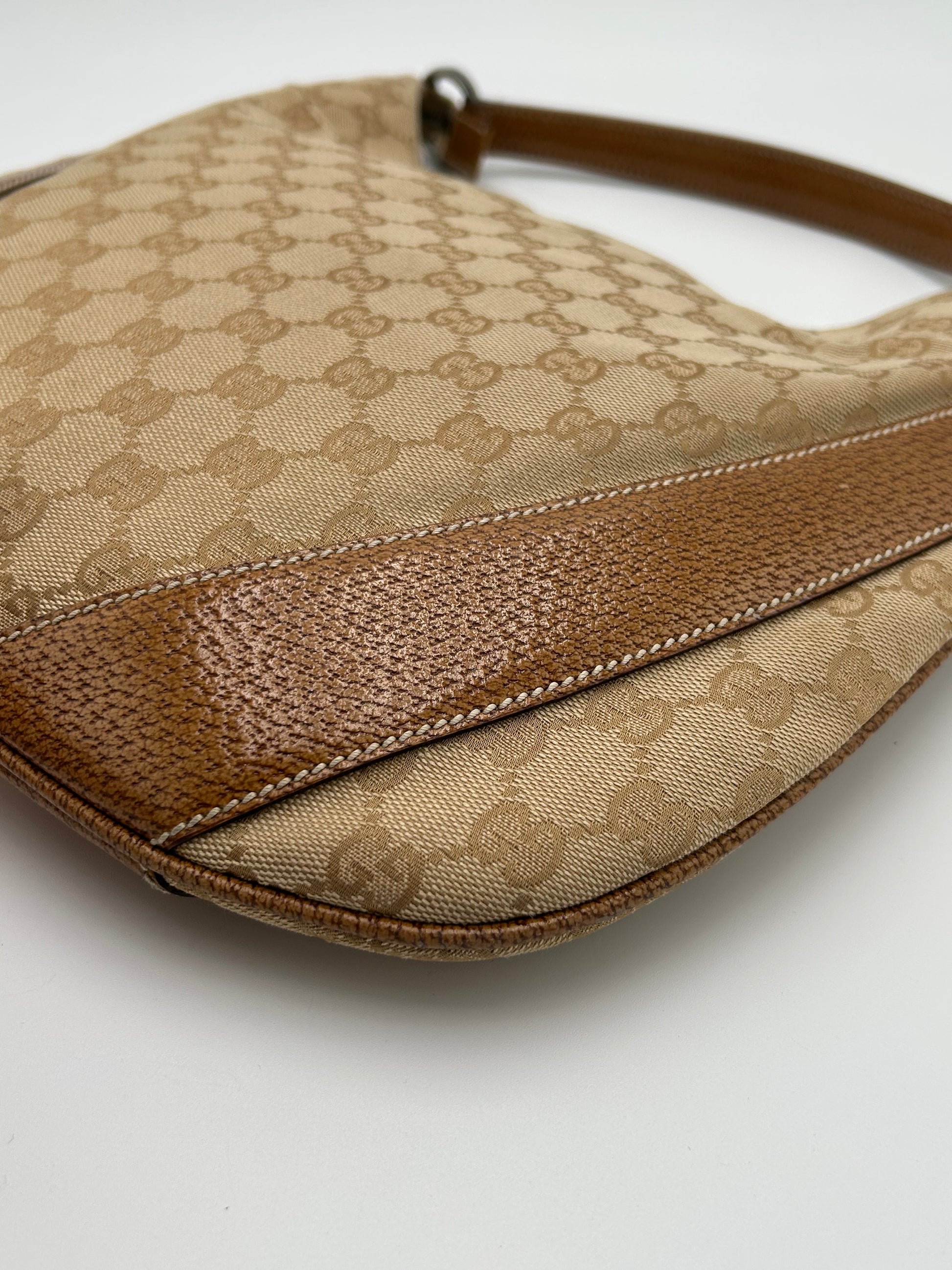 Gucci Monogram Shoulderbag